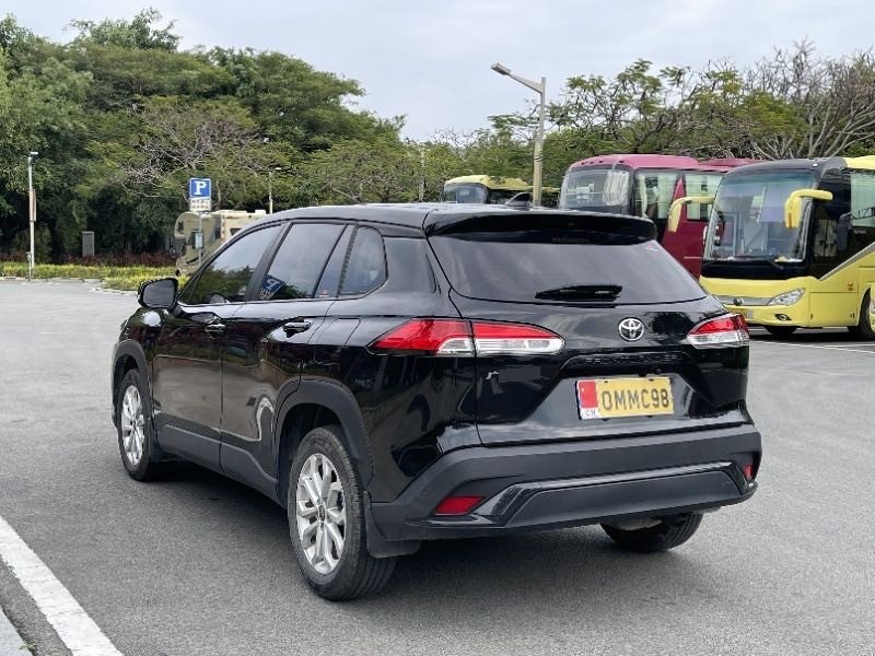 Toyota 2023 Frontlander 2.0 CVT Leading Edition