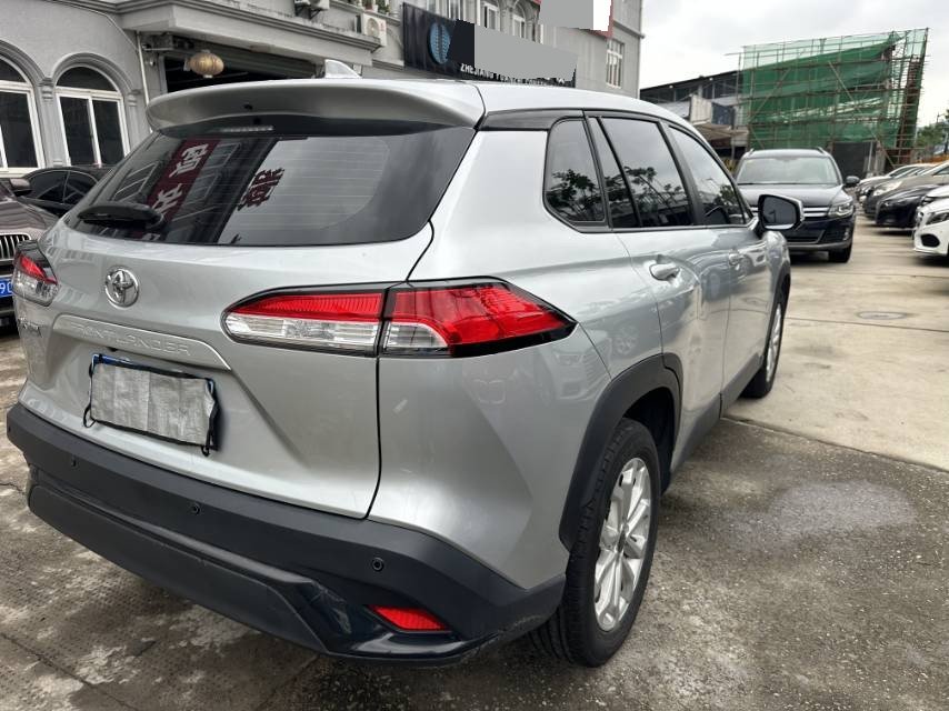 Toyota 2022 Frontlander 2.0 CVT Leading Edition