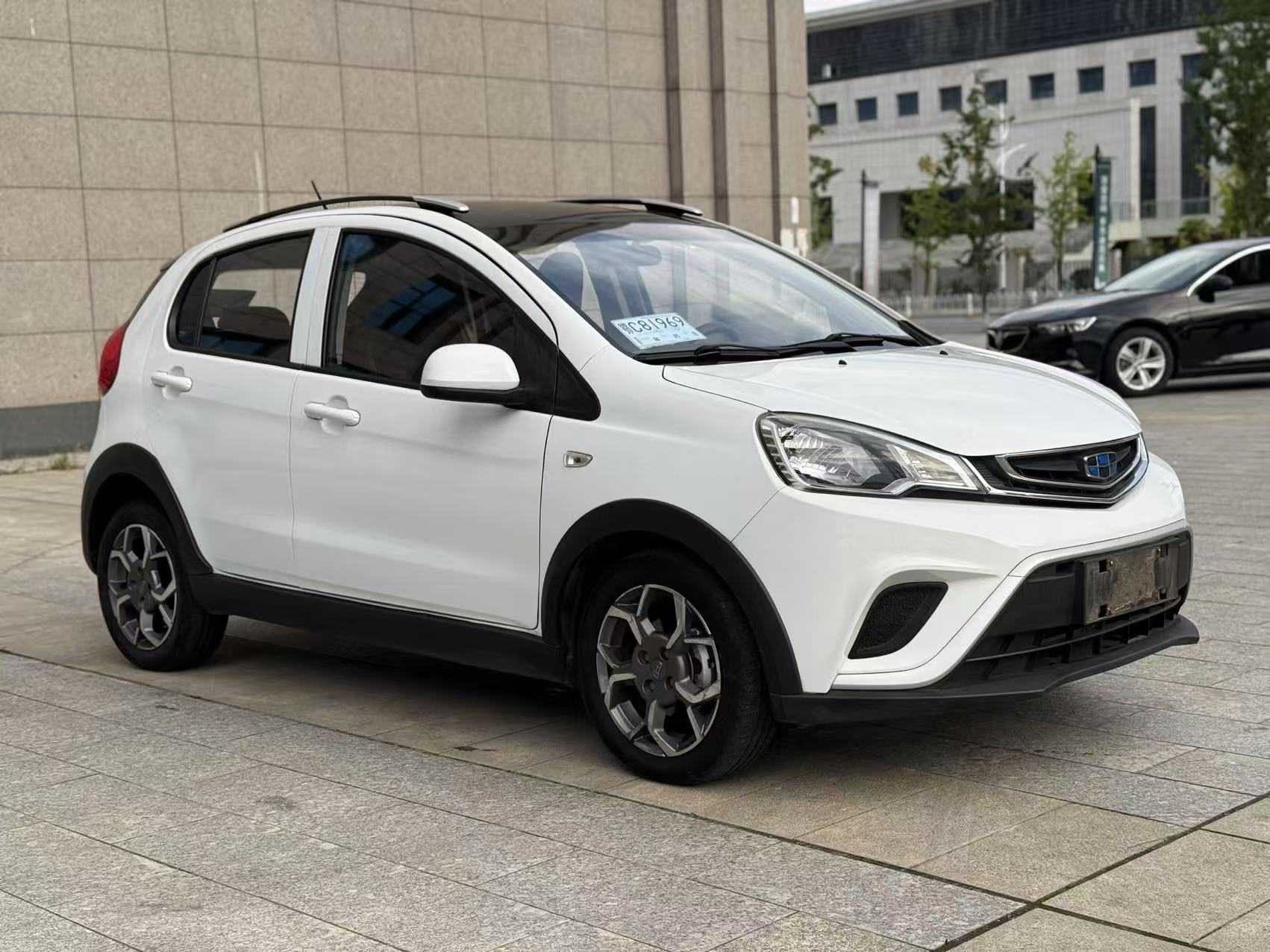 Geely 2017 Vision X1 1.3 Crazy Edition
