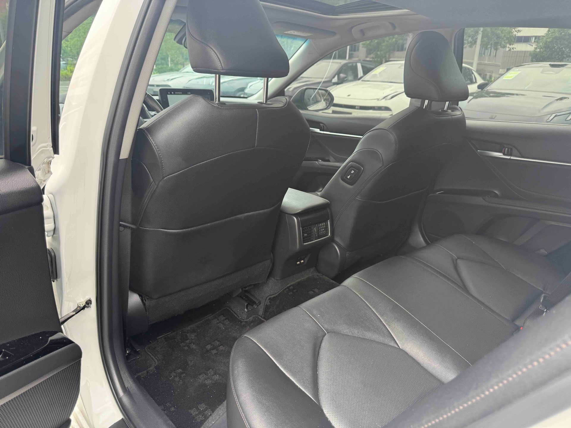Toyota 2021 Camry 2.0G CVT Luxury Edition