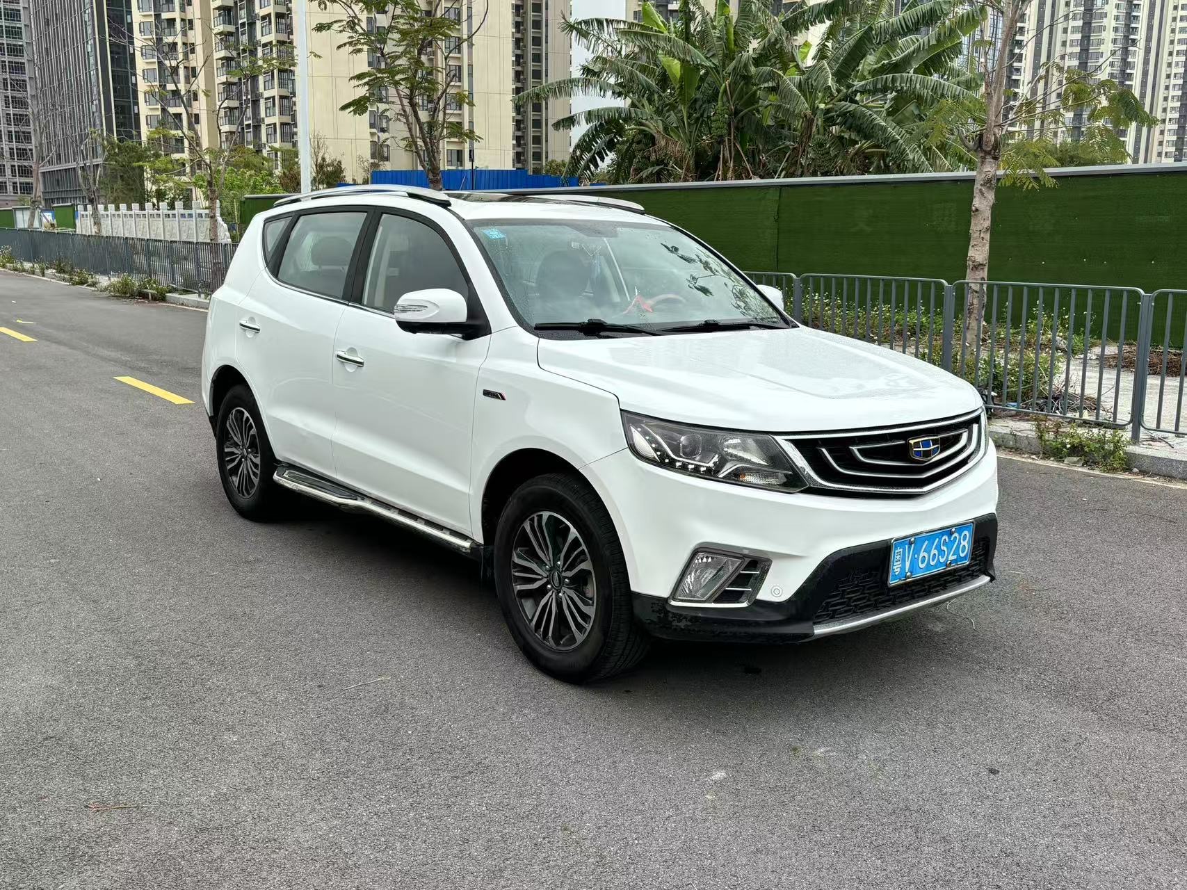 吉利 2016款 远景SUV(X6) 1.3T 无级 旗舰型