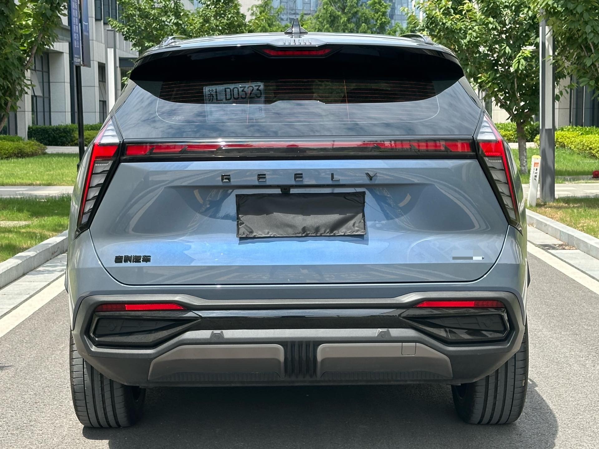 吉利 2023款 博越L 2.0TD 尊贵型