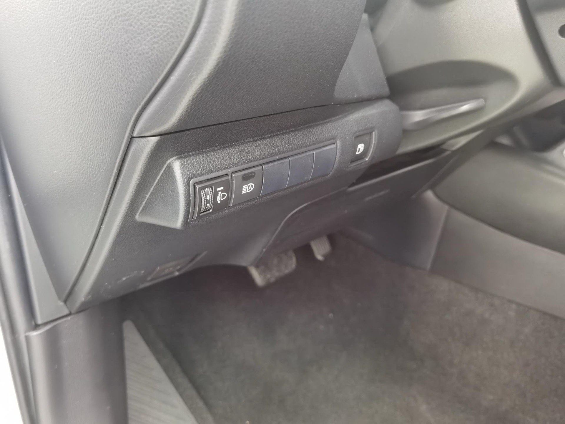 Toyota 2021 Levin Twin Engine 1.8H CVT Sport Edition