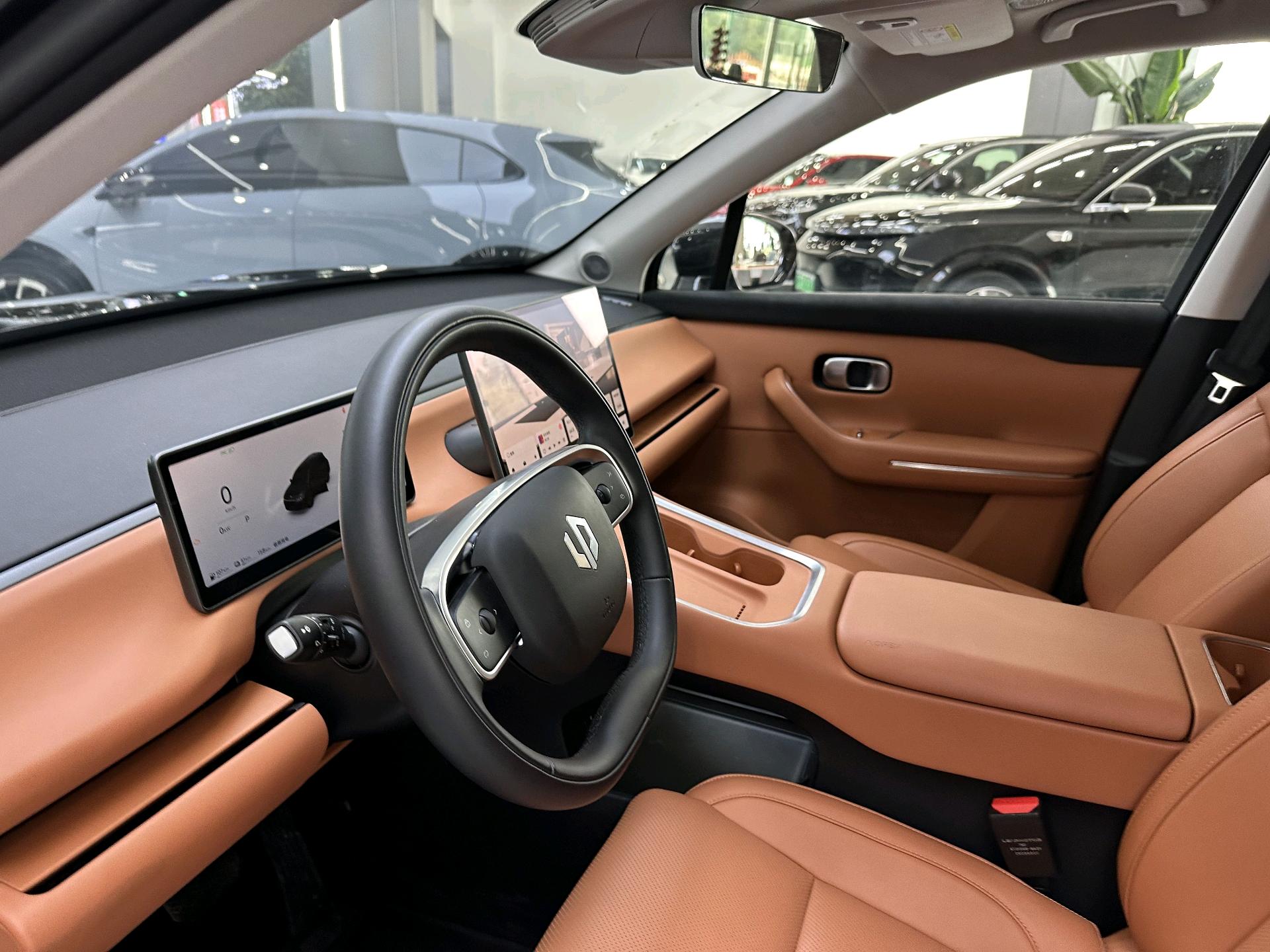 Leapmotor 2026 C16 280 LiDAR Zhizun Edition 6-Seater