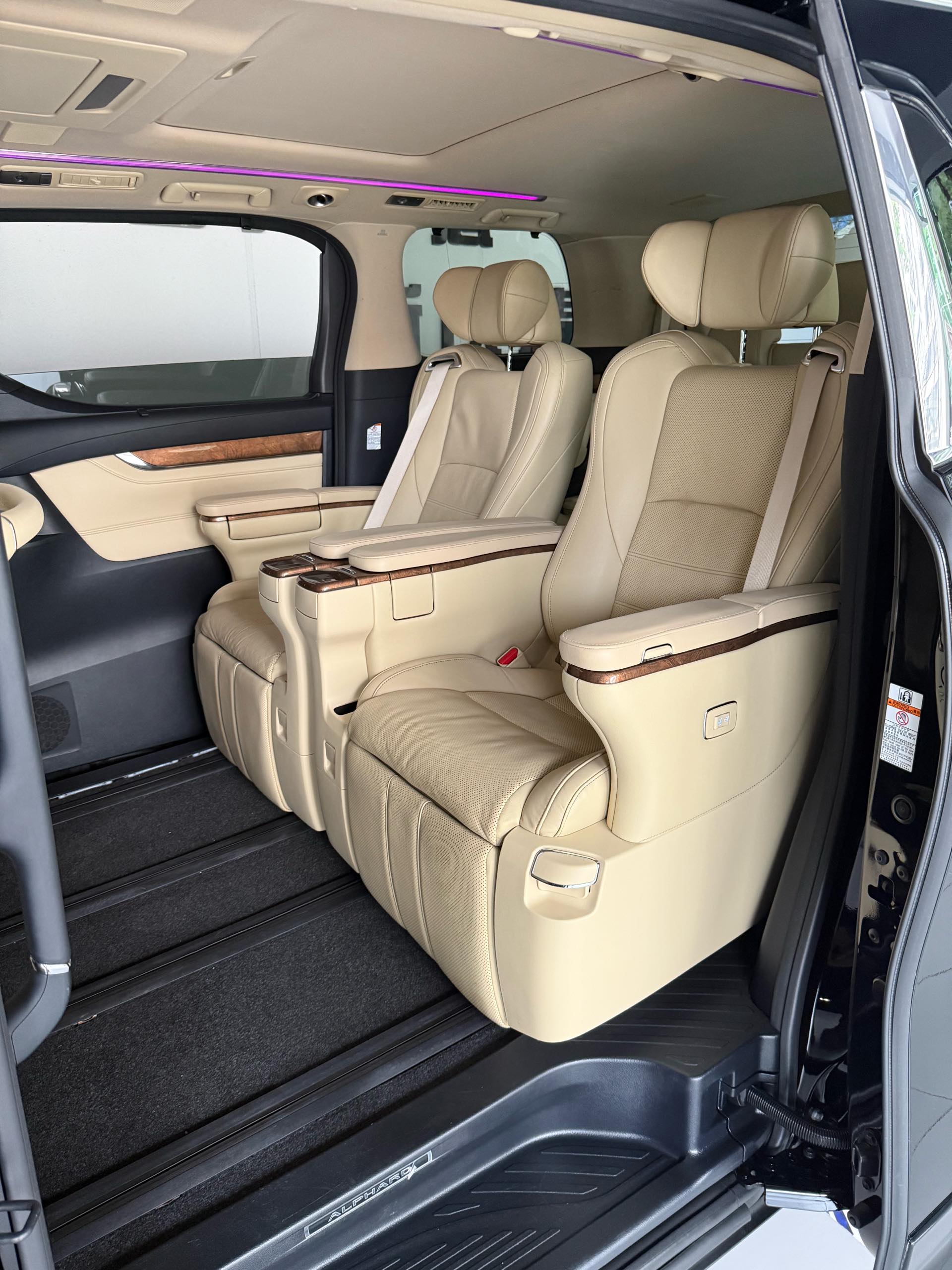 Toyota Alphard (Import) 2018 Alphard 3.5 Premium