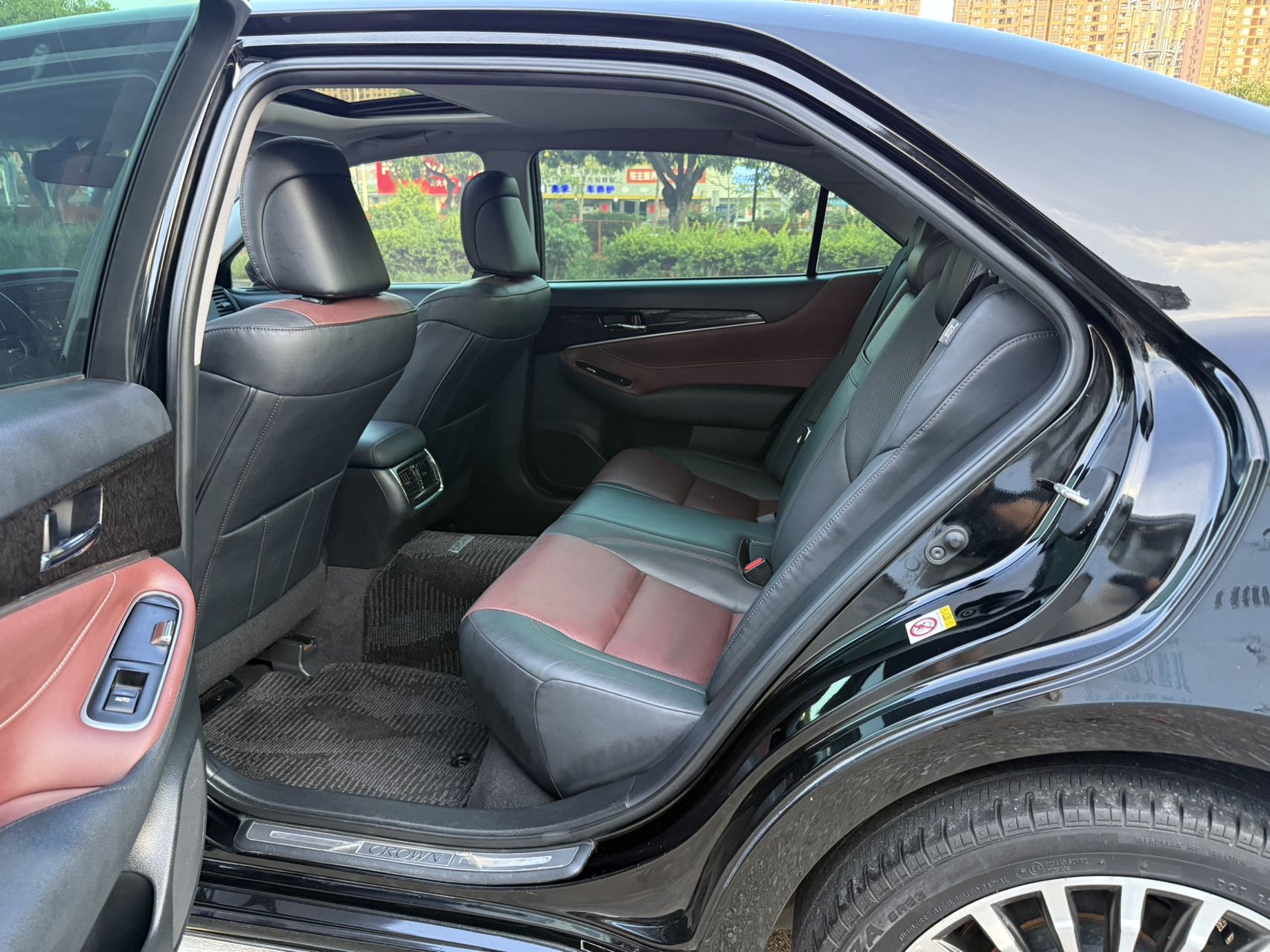 Toyota 2018 Crown 2.0T Sport
