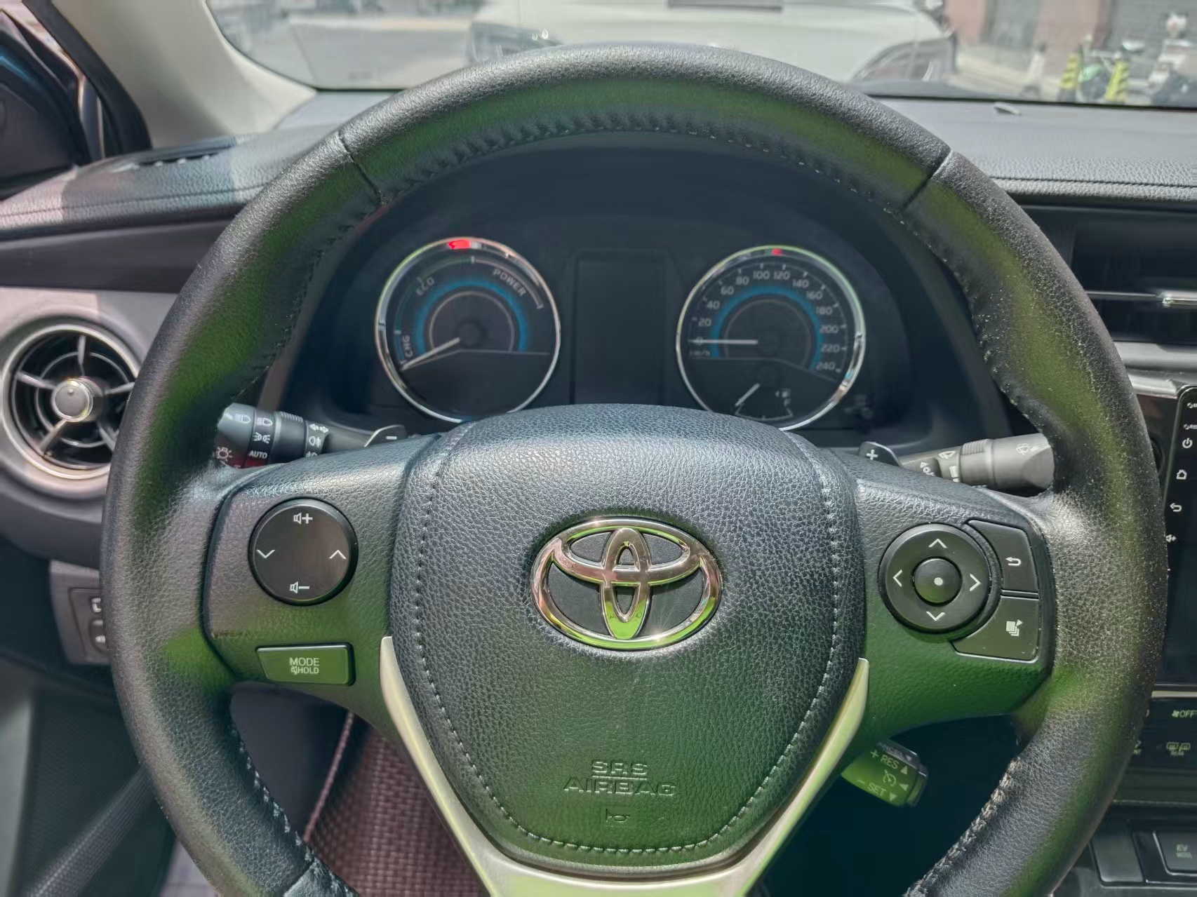 Toyota 2017 Corolla Hybrid 1.8 CVT Elite