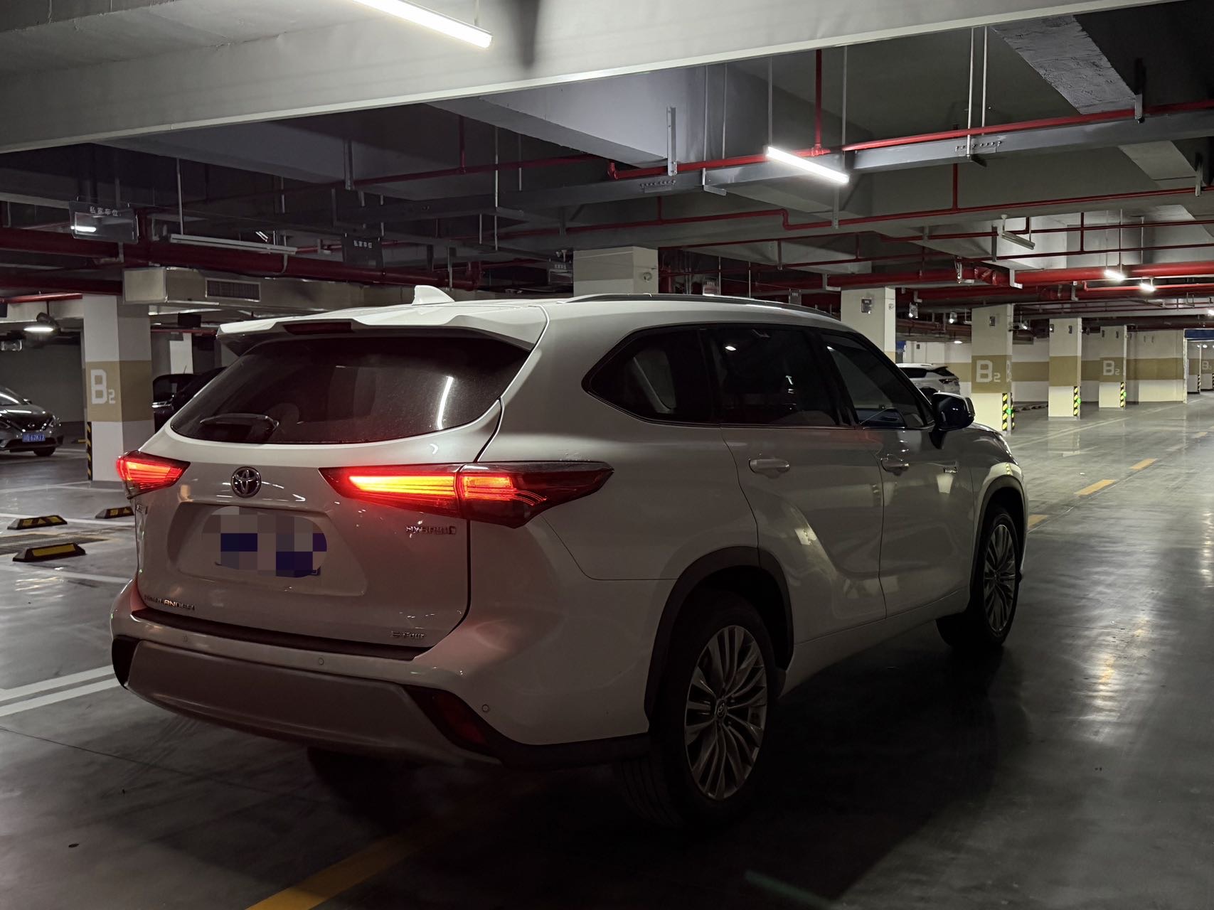 Toyota 2022 Highlander Hybrid 2.5 CVT 4WD Premium 7-Seater