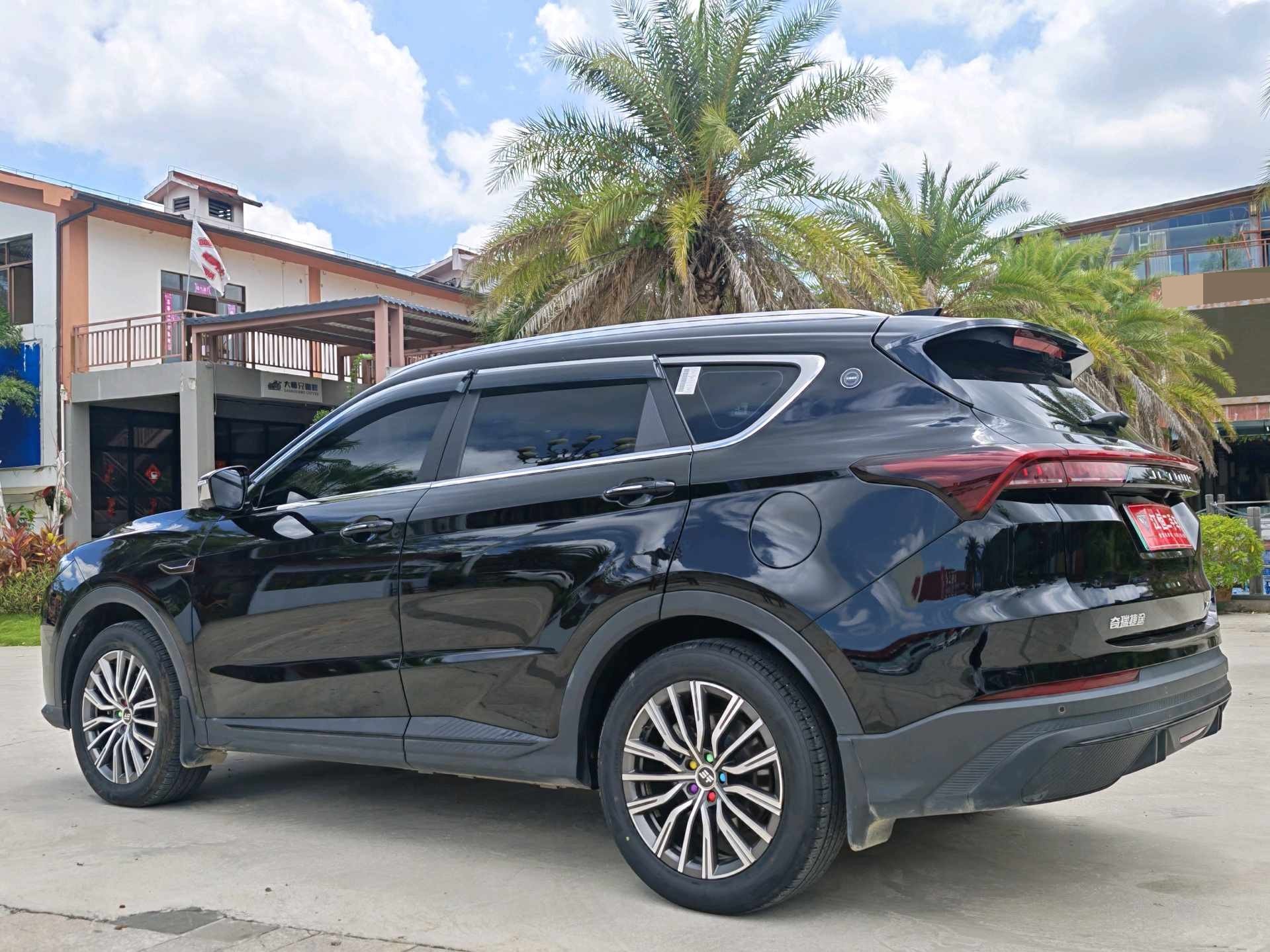 JETOUR 2024 X70 C-DM 1.5T Voyage Edition PRO+ 7-Seater