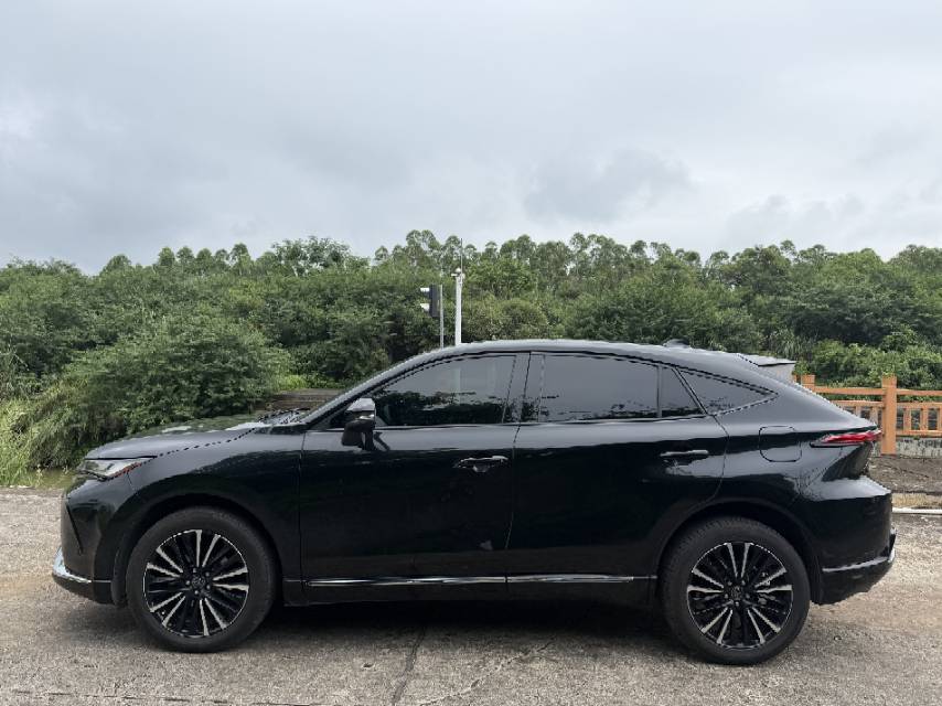 Toyota 2023 Venza 2.0 CVT 2WD Premium