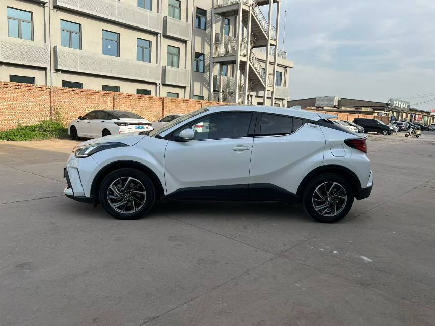 Toyota 2021 C-HR 2.0 CVT Luxury