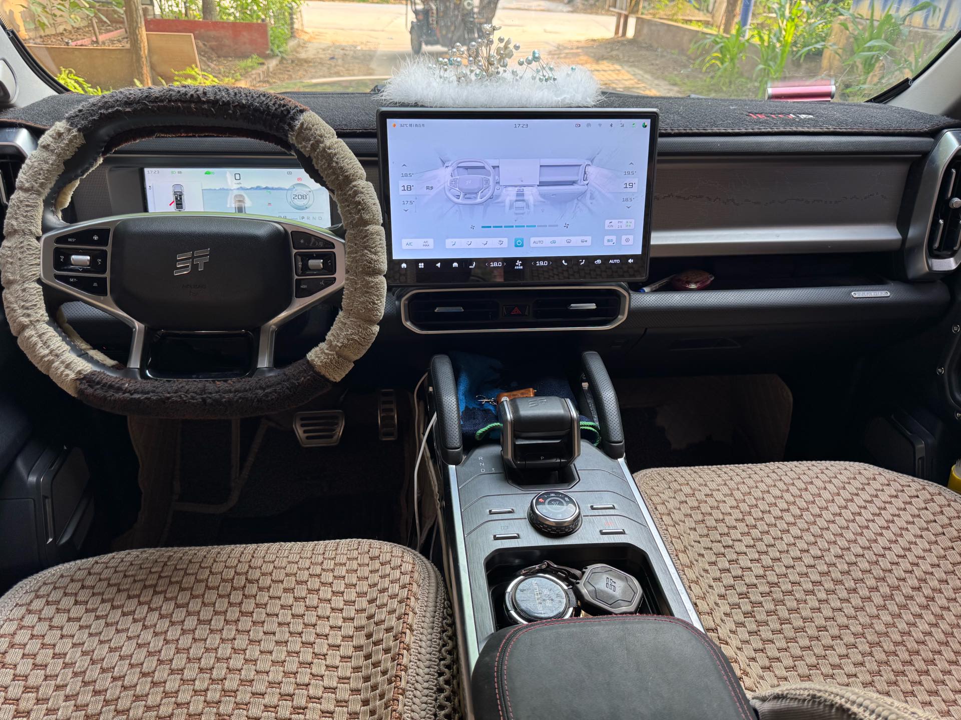 JETOUR 2023 Traveler 2.0T 4WD Cross PRO