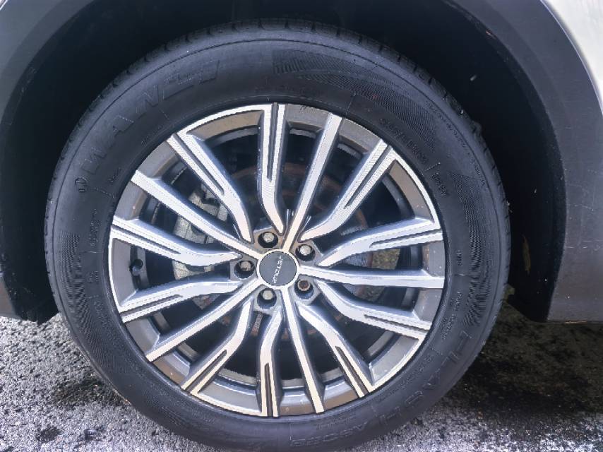 捷途 2023款 X70 PLUS 1.5T 自强PRO7座