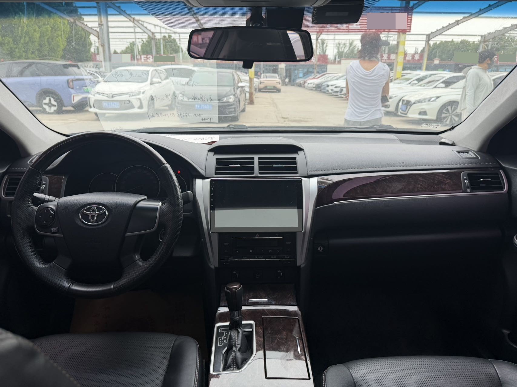 丰田 2016款 凯美瑞 2.0G 十周年纪念领先版