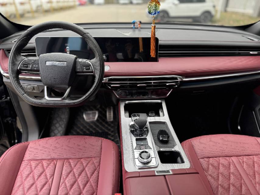 JETOUR 2024 X70 PLUS 1.5T Champion MAX 7-Seater