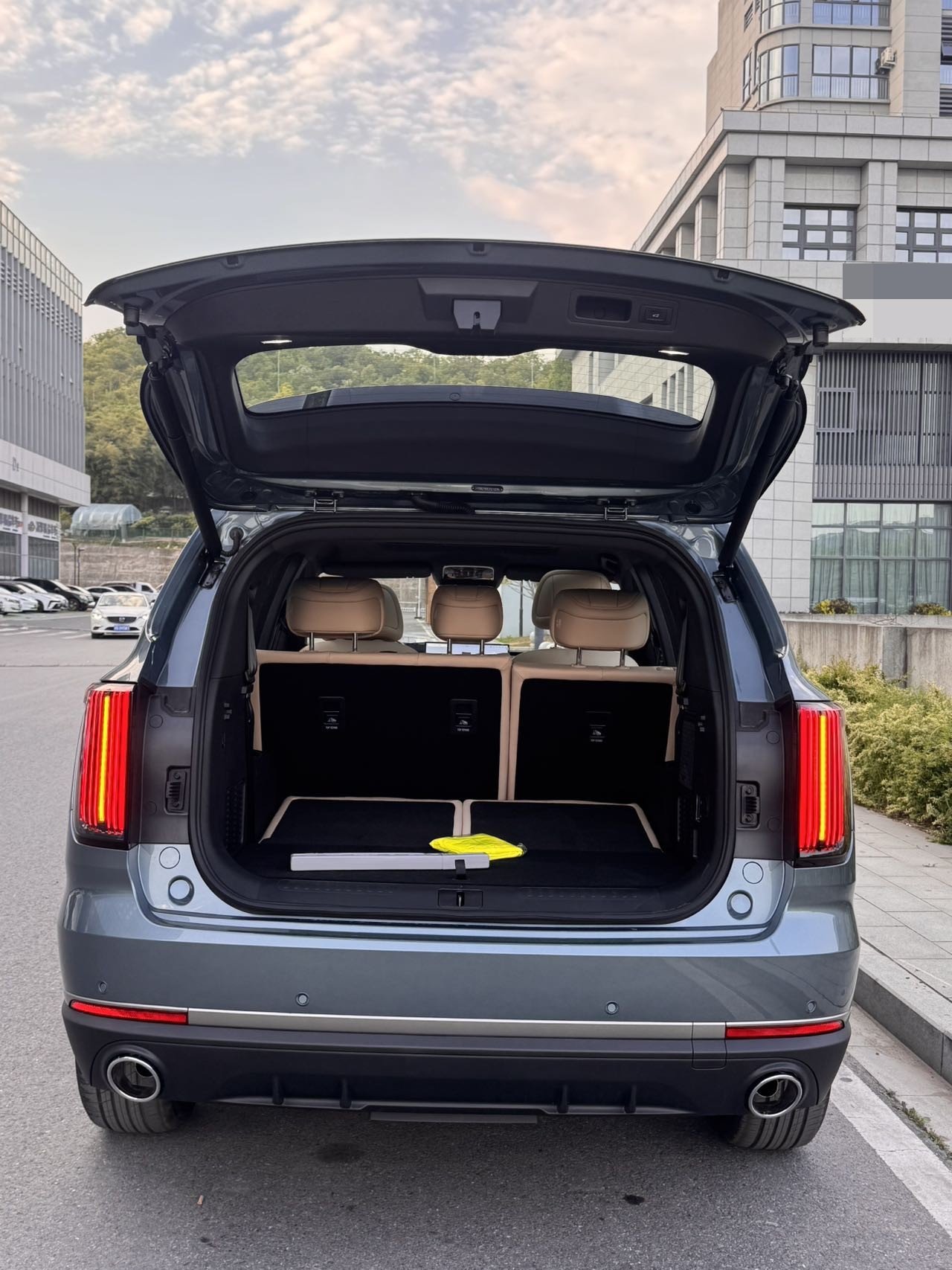 JETOUR 2025 X70L 1.5TD Luxury 7-Seater
