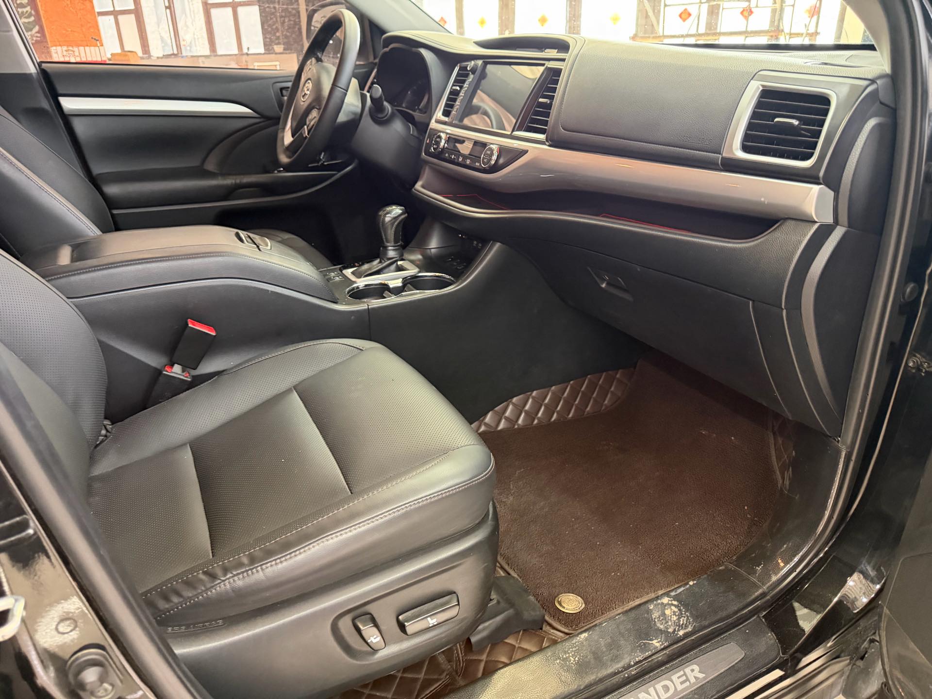Toyota 2019 Highlander 2.0T 4WD Luxury 7-Seater