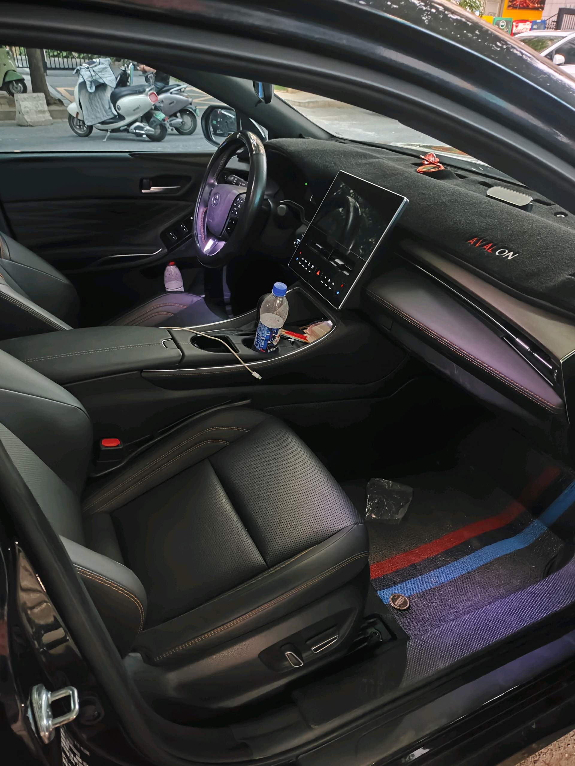 Toyota 2024 Avalon Hybrid 2.0 CVT Zhixuan Edition