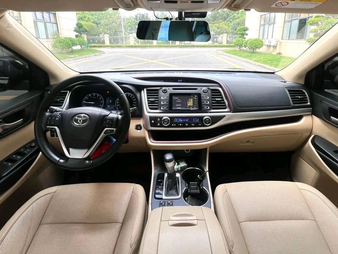 Toyota 2017 Highlander 2.0T 4WD Luxury 7-Seater