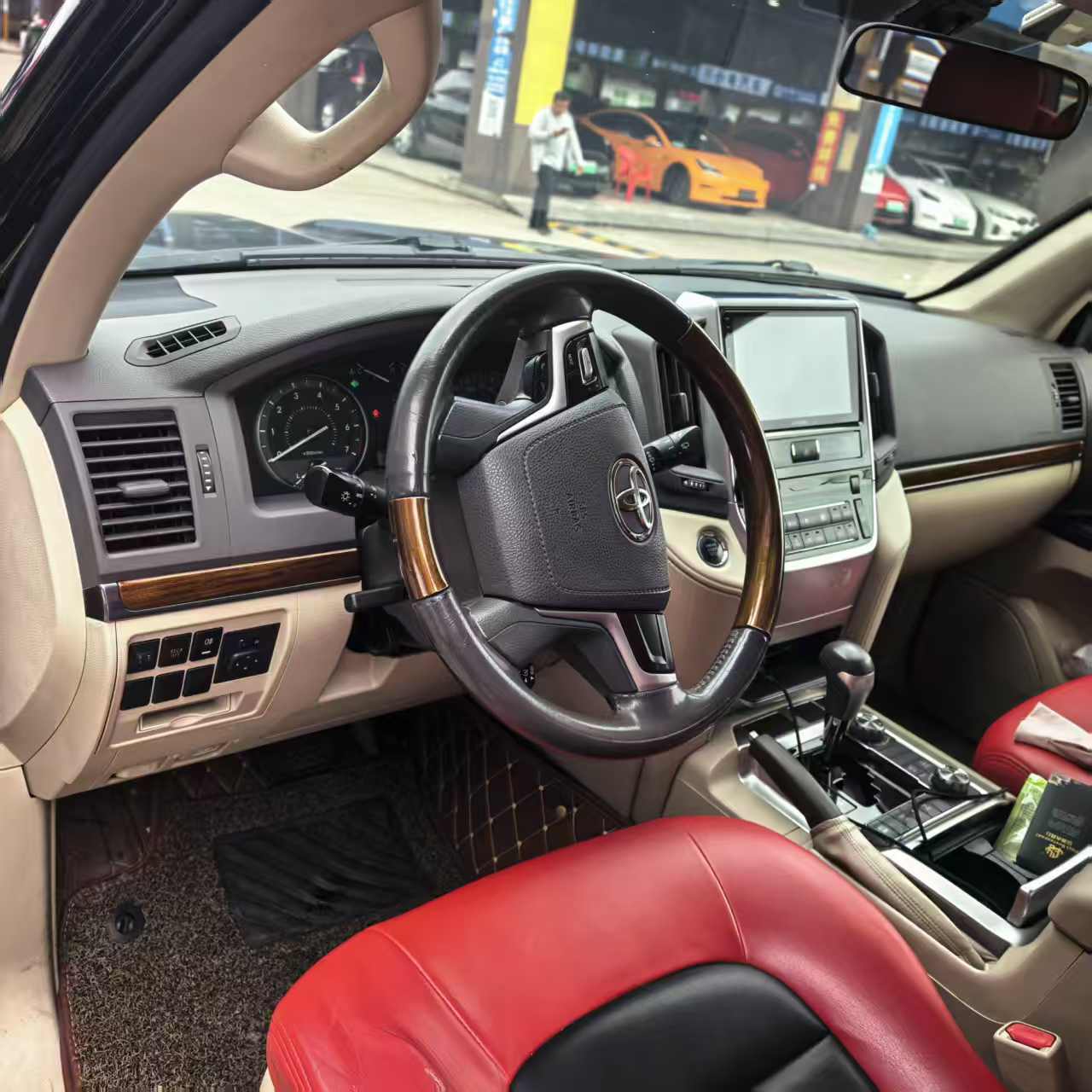Toyota Land Cruiser (Import) 2019 Land Cruiser 4.0 GXR GT Middle East Version