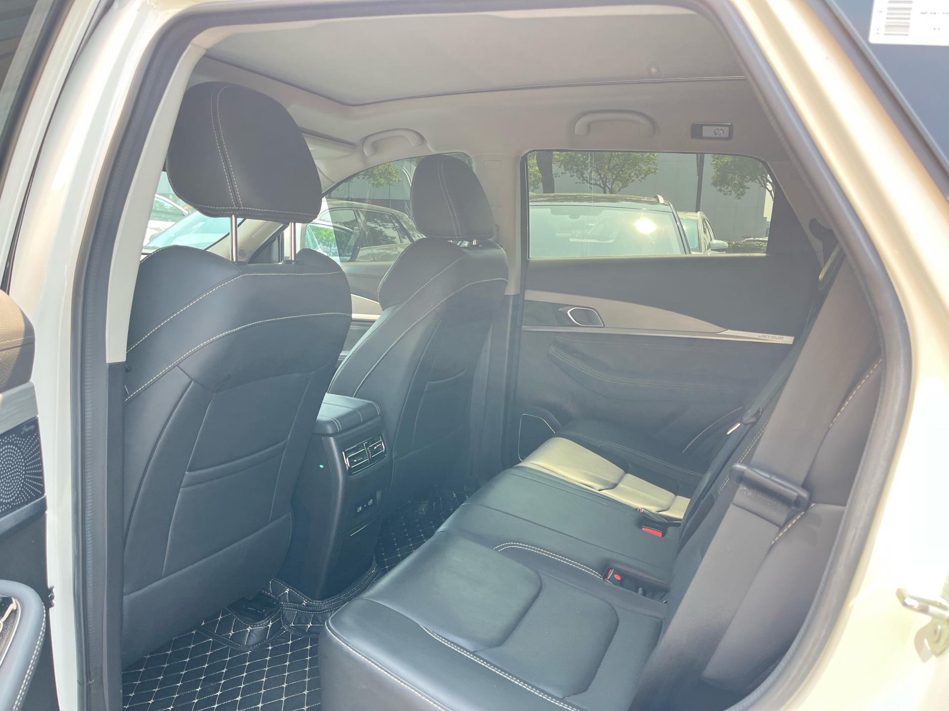 JETOUR 2020 X70 1.5T Yuexing Edition 7-Seater
