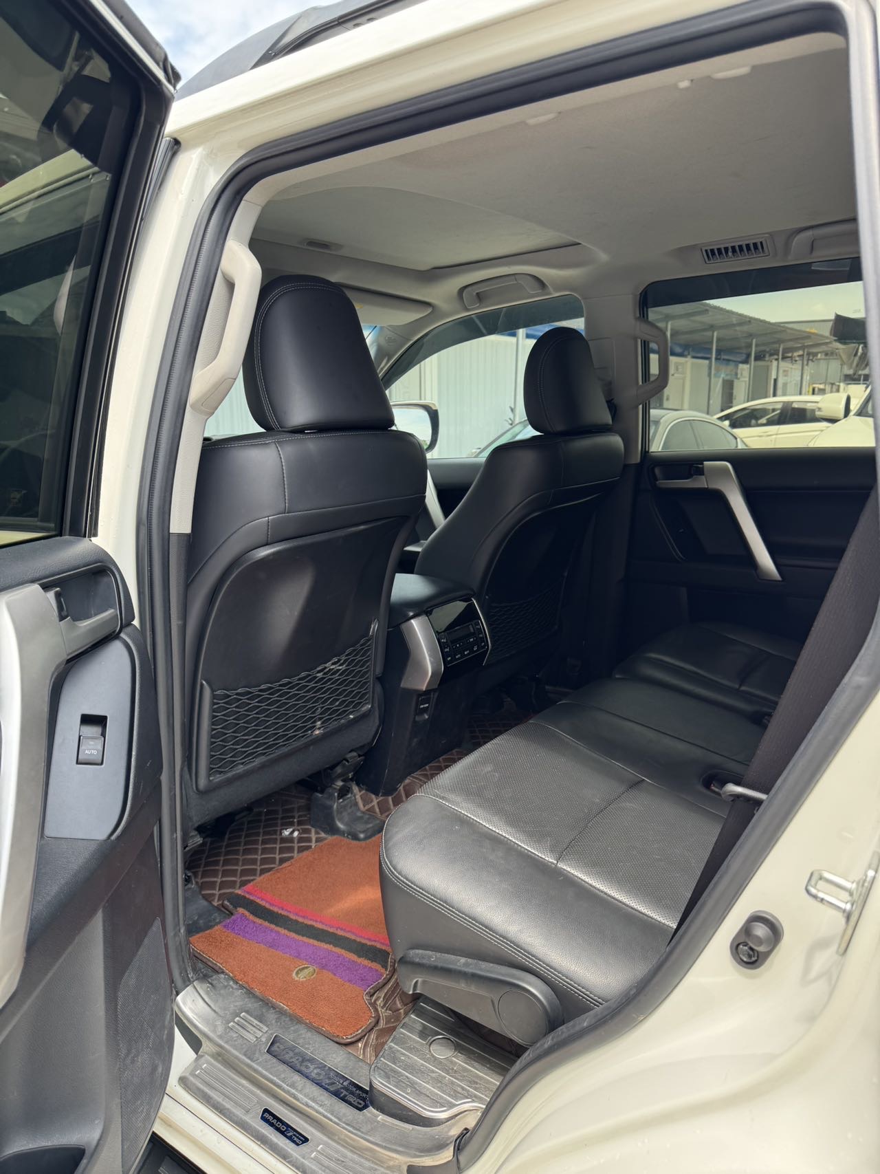 Toyota 2019 Prado 3.5 TX-L Premium (Rear-Mounted Spare Tire)