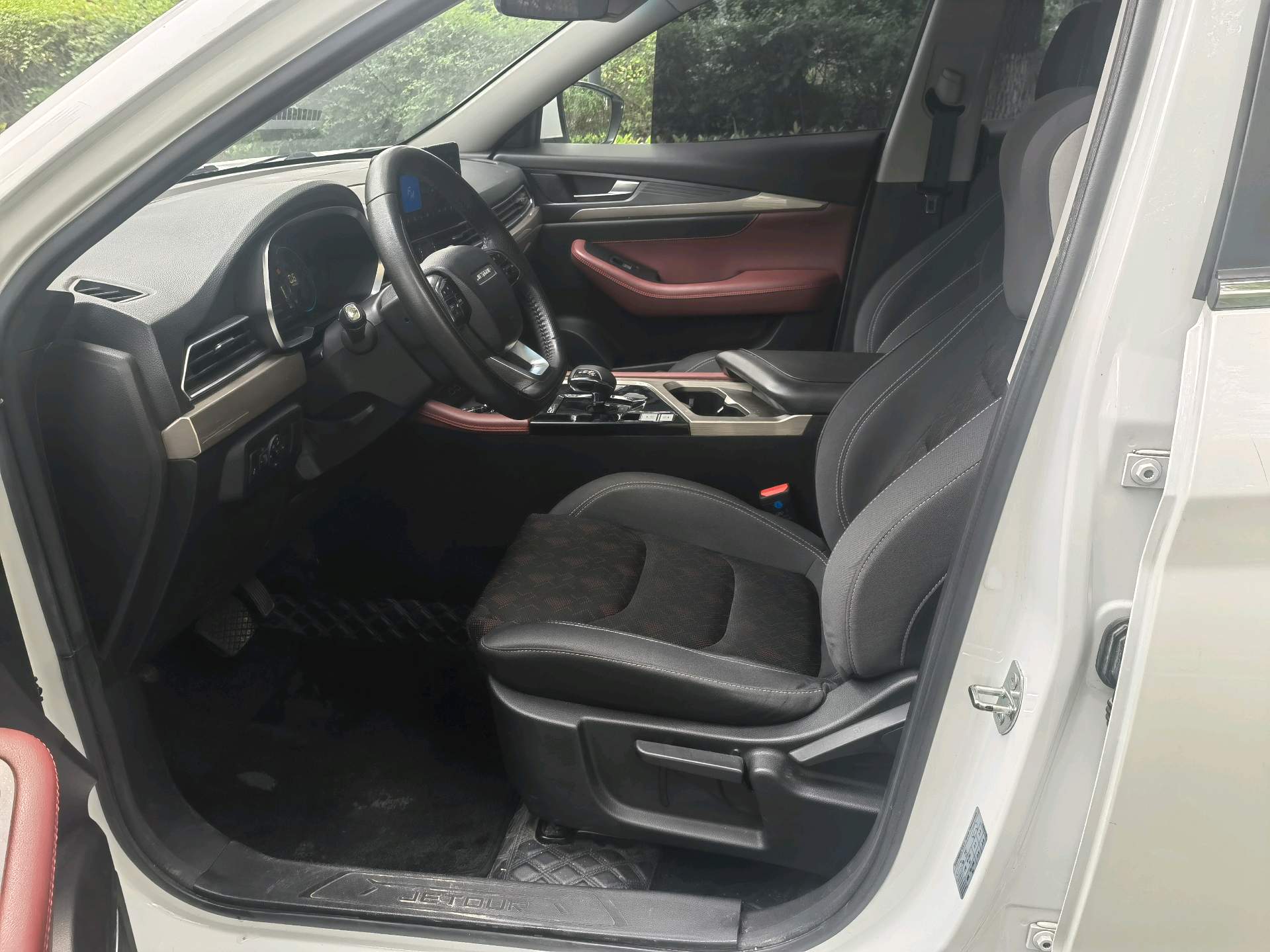 JETOUR 2023 X70 1.5T Beyond PRO 5-Seater