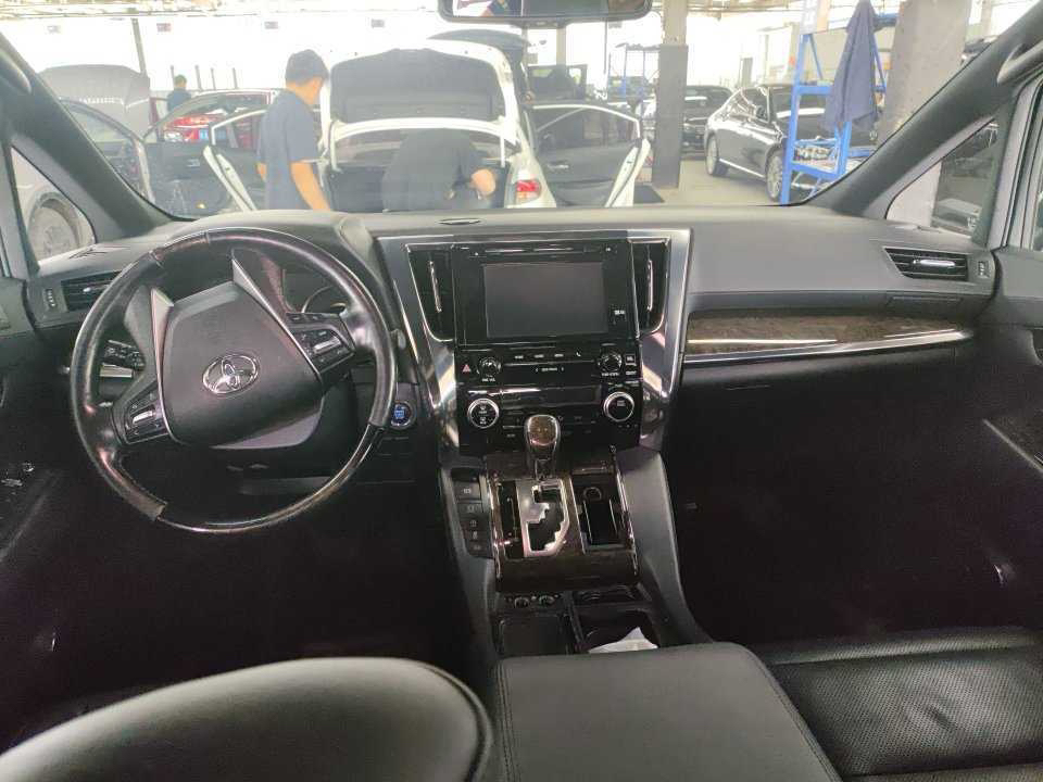 Toyota Alphard (Import) 2018 Alphard 3.5 Premium (Facelift)