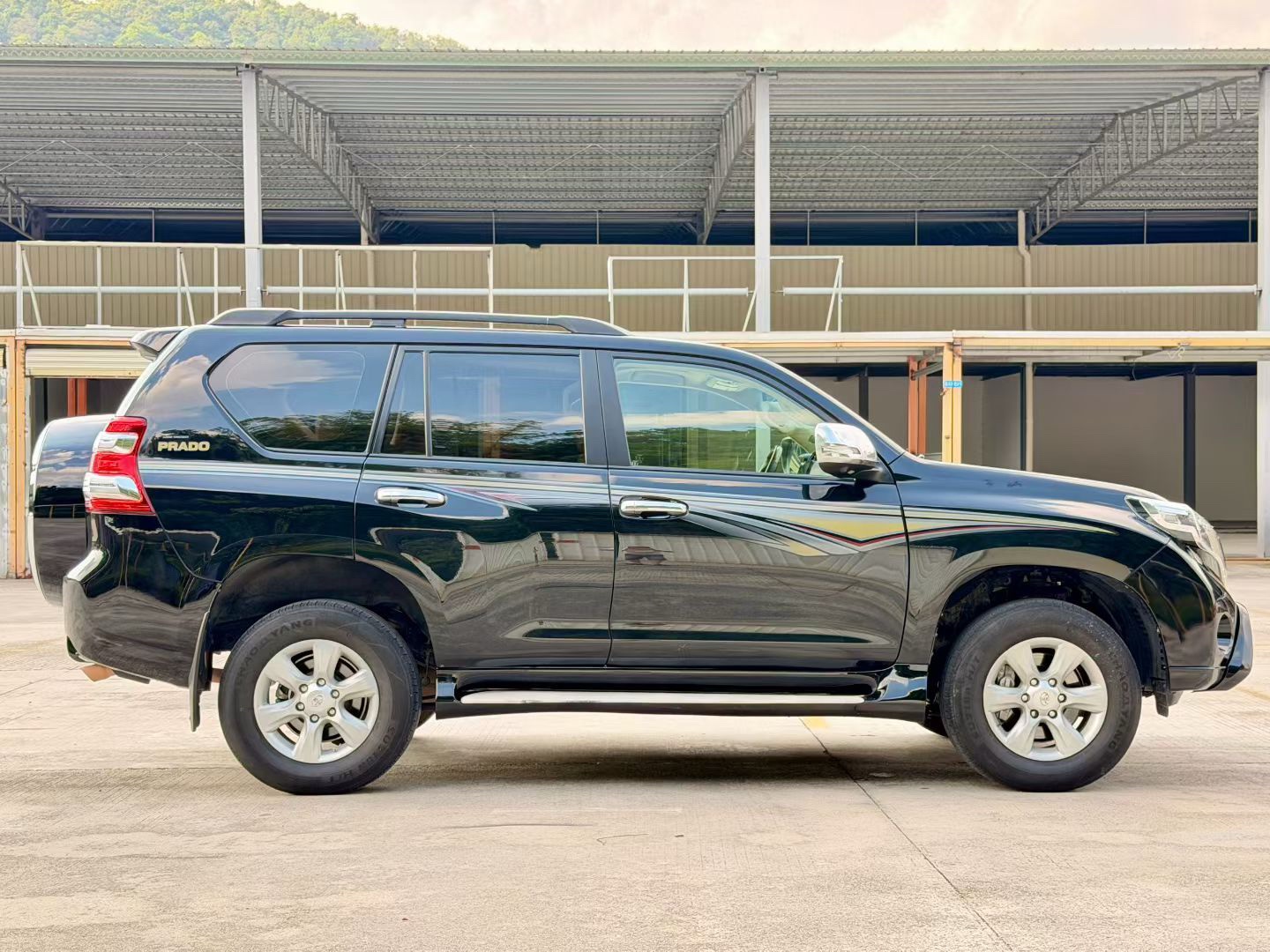Toyota Prado (Import) 2017 Prado 2.7 GXR Middle East Version