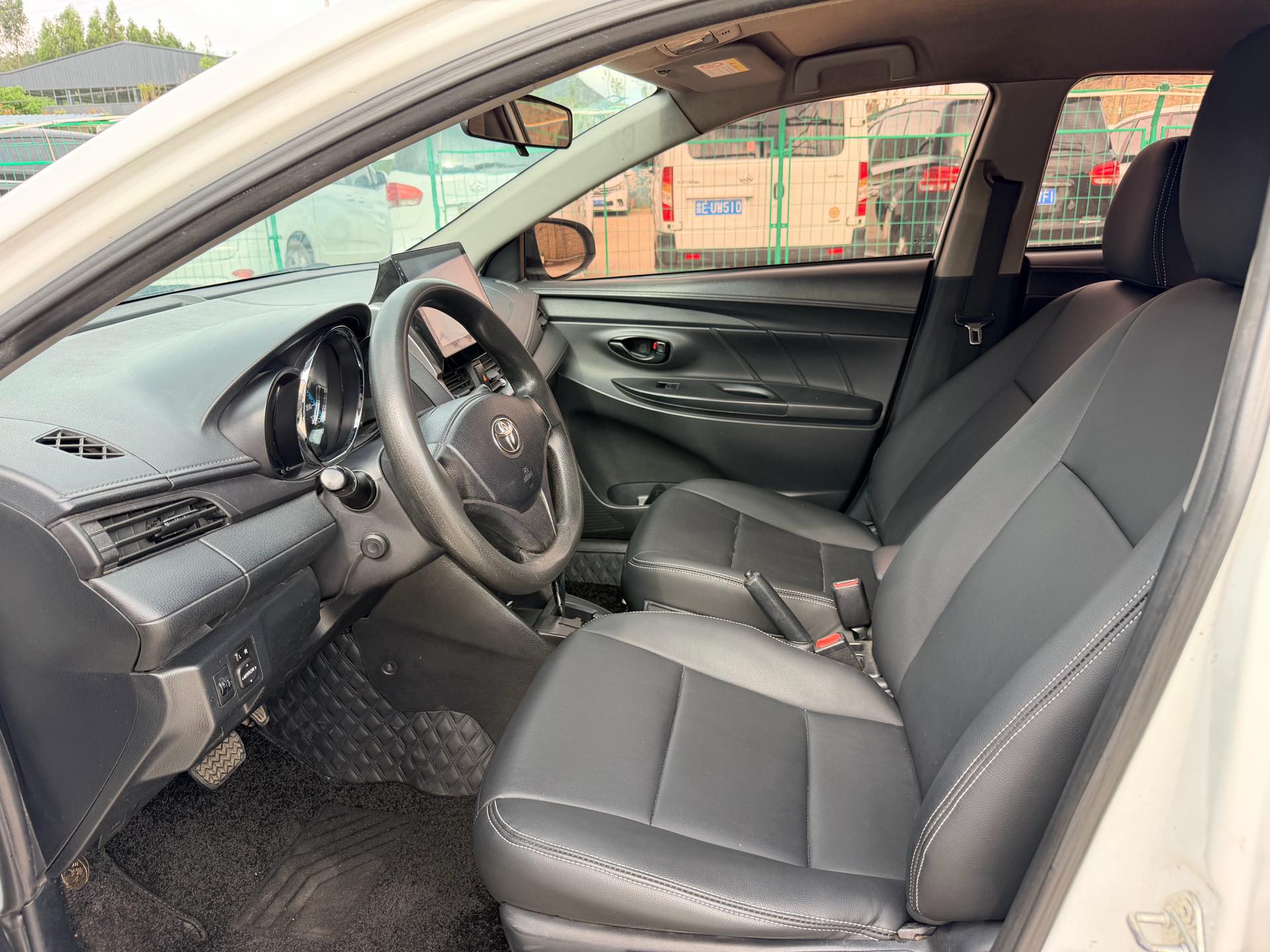 Toyota Yaris 2017 YARiS L Zhixiang 1.5E CVT Meidong Edition