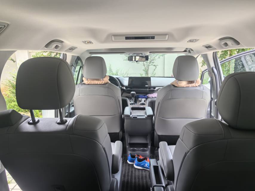 Toyota 2026 Granvia HYBRID 2.5 CVT Comfort Edition