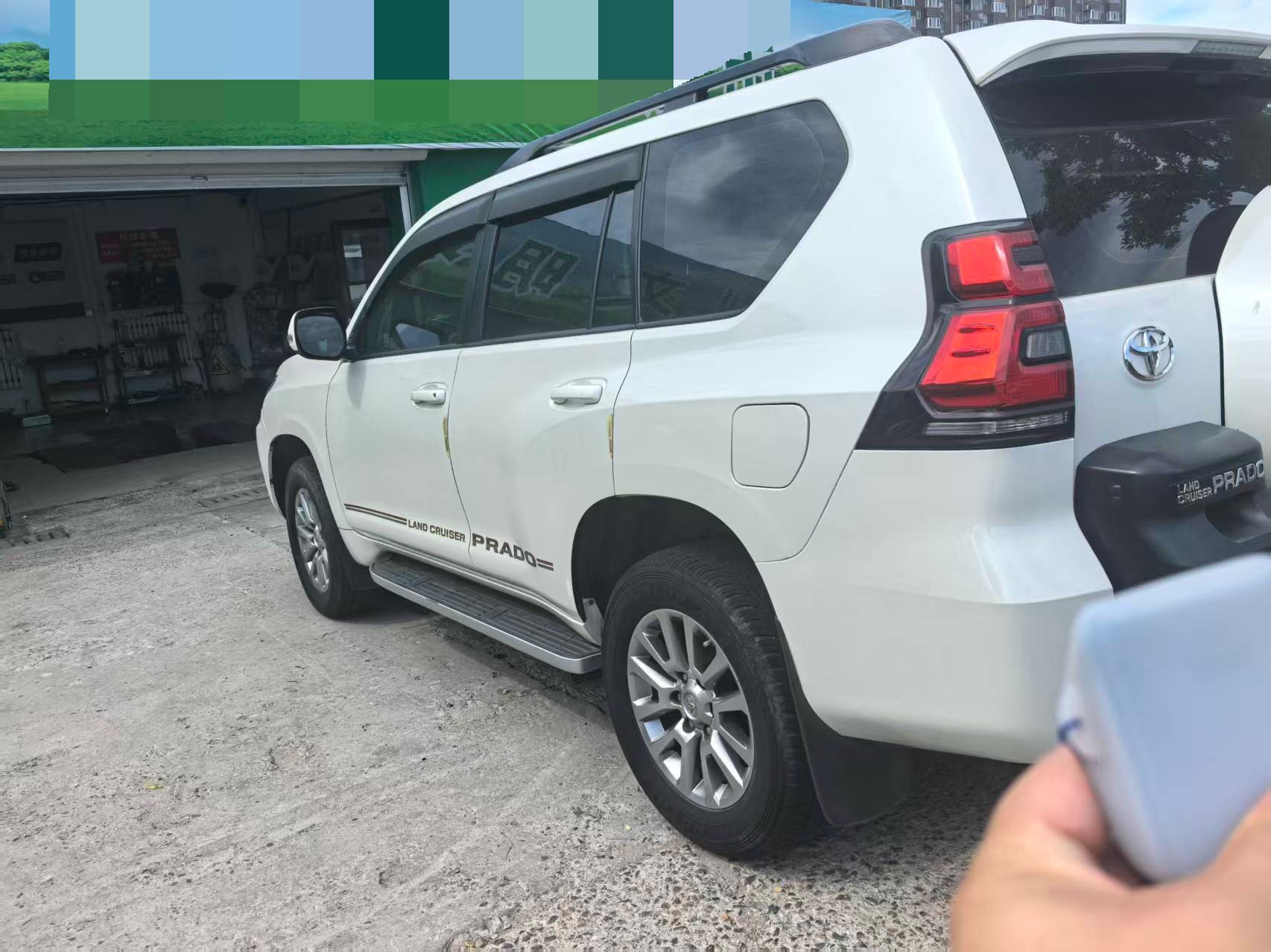 Toyota 2018 Prado 3.5 TX-L (Rear-Mounted Spare Tire)