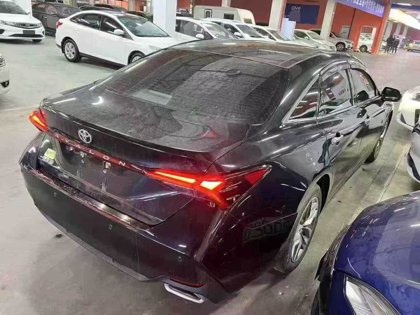 Toyota 2019 Avalon 2.0 CVT XLE Premium