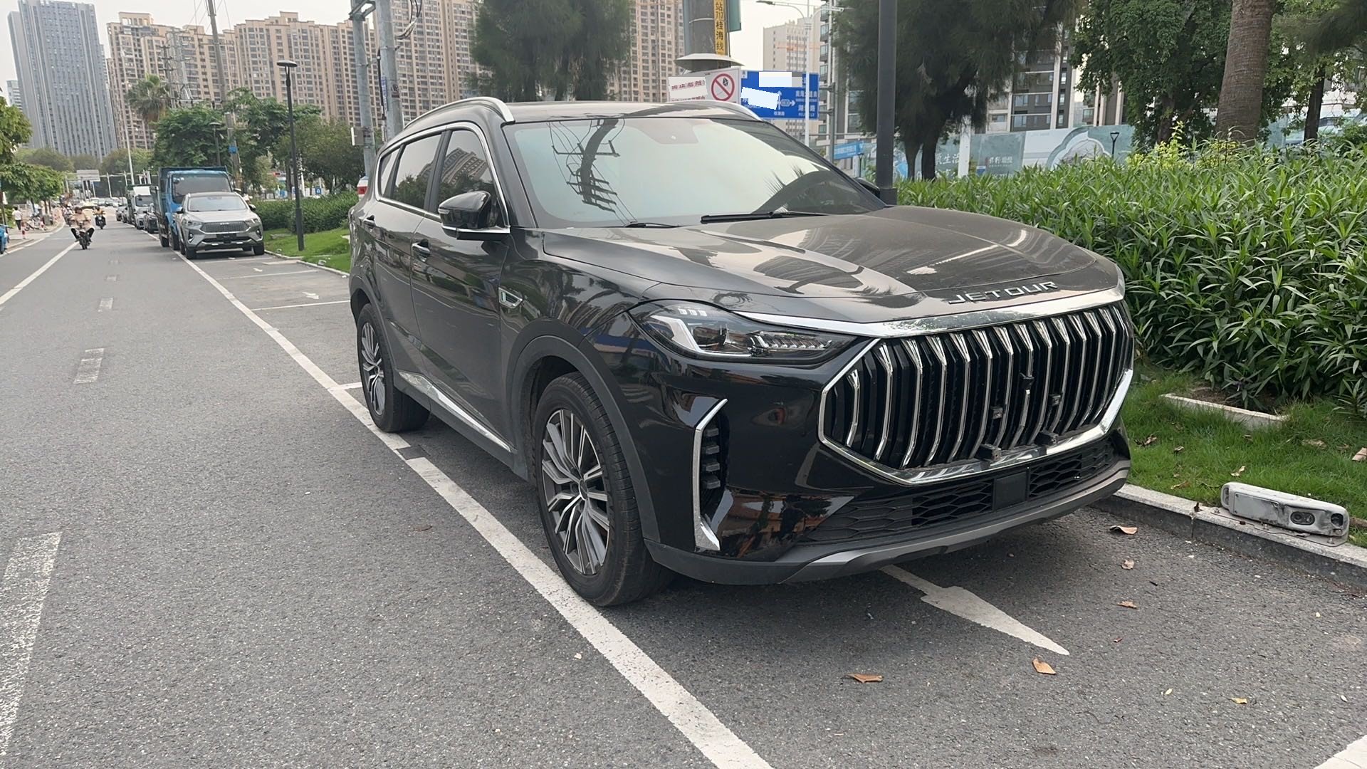 JETOUR 2024 X70 PLUS 1.5T Champion Edition MAX+ 5-Seater