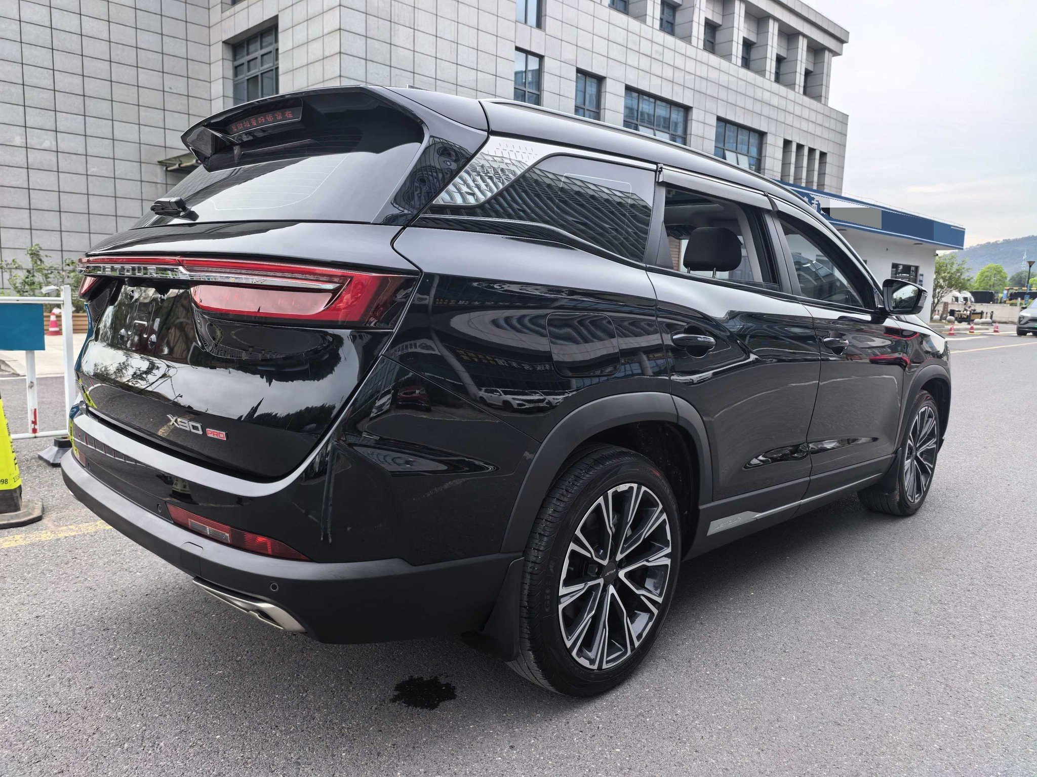 JETOUR 2024 X90 PRO 2.0T Luxury 7-Seater