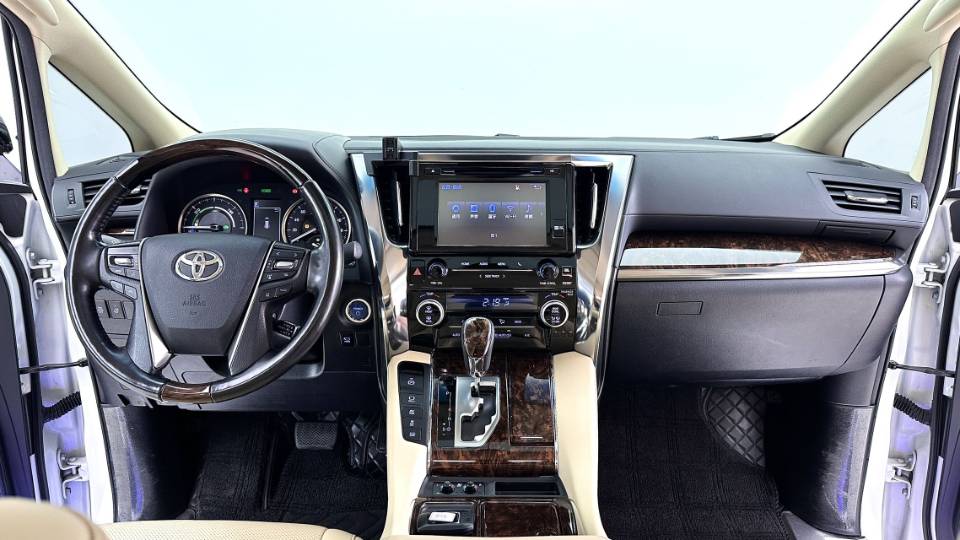 Toyota Alphard (Import) 2019 Alphard 2.5 CVT Luxury Edition
