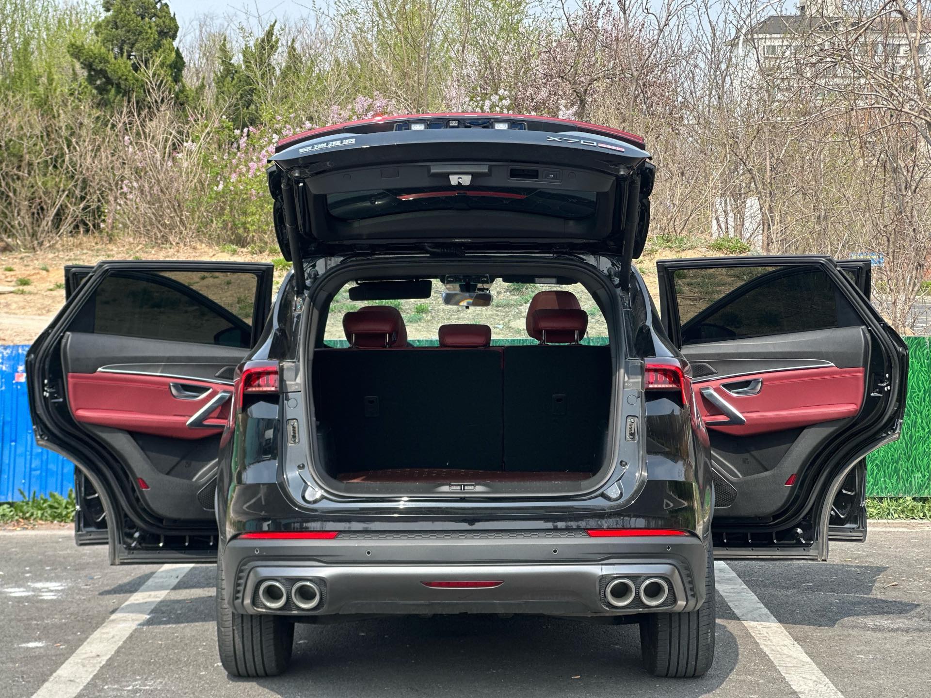 JETOUR 2025 X70 PLUS 1.5T Champion Edition MAX+ 5-Seater