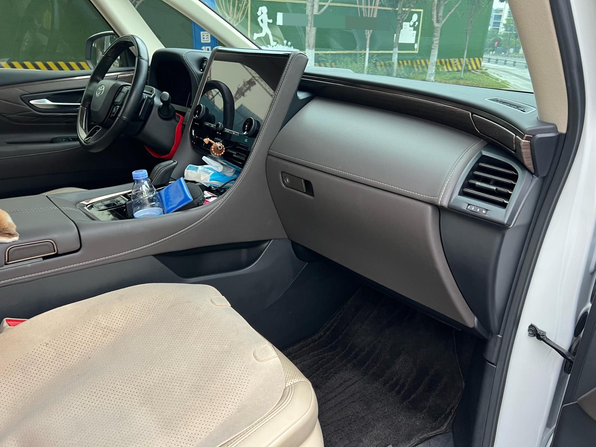 Toyota Alphard (Import) 2024 Alphard 2.5 CVT Zhenxiang Edition