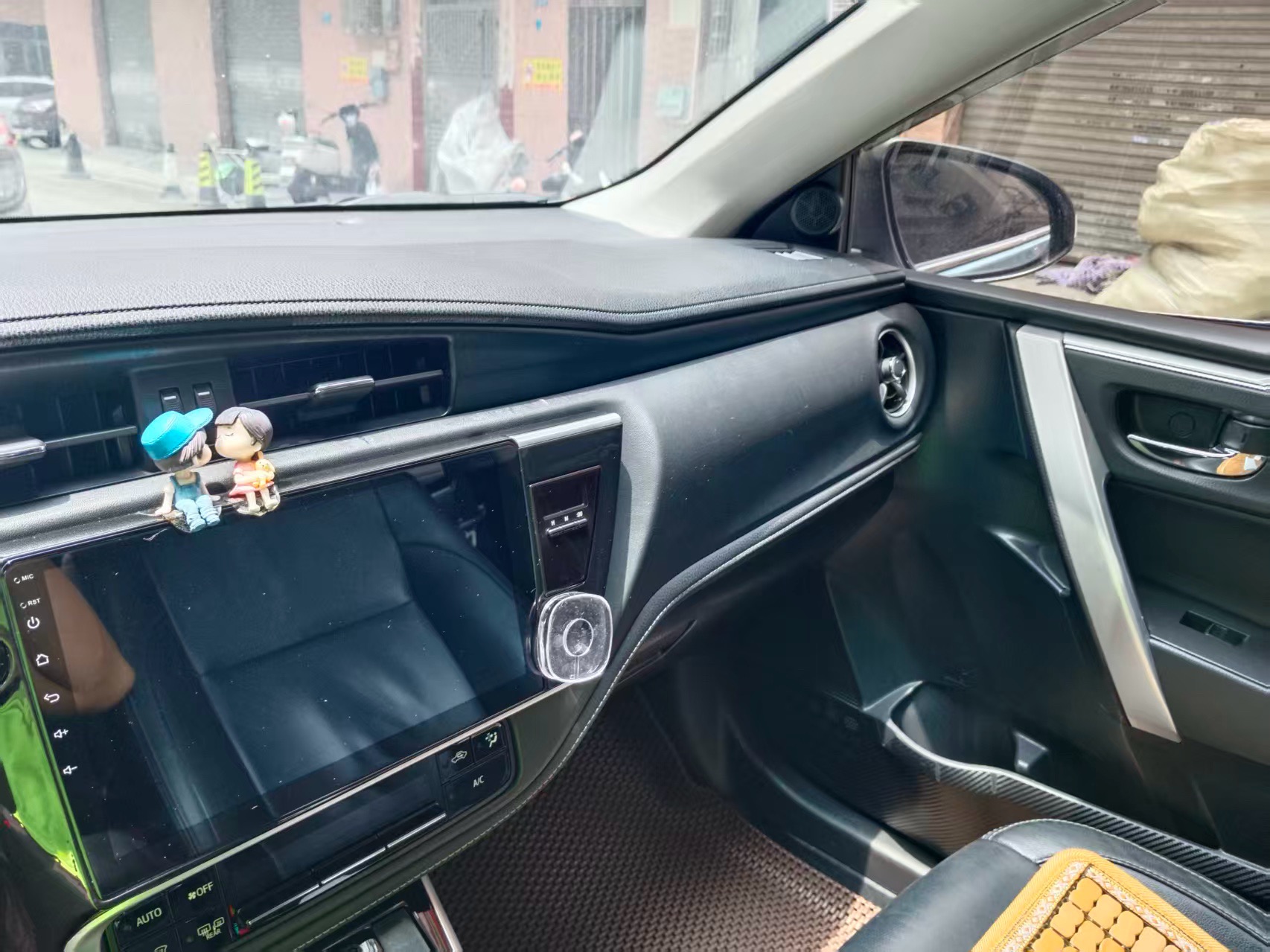 Toyota 2017 Corolla Hybrid 1.8 CVT Elite
