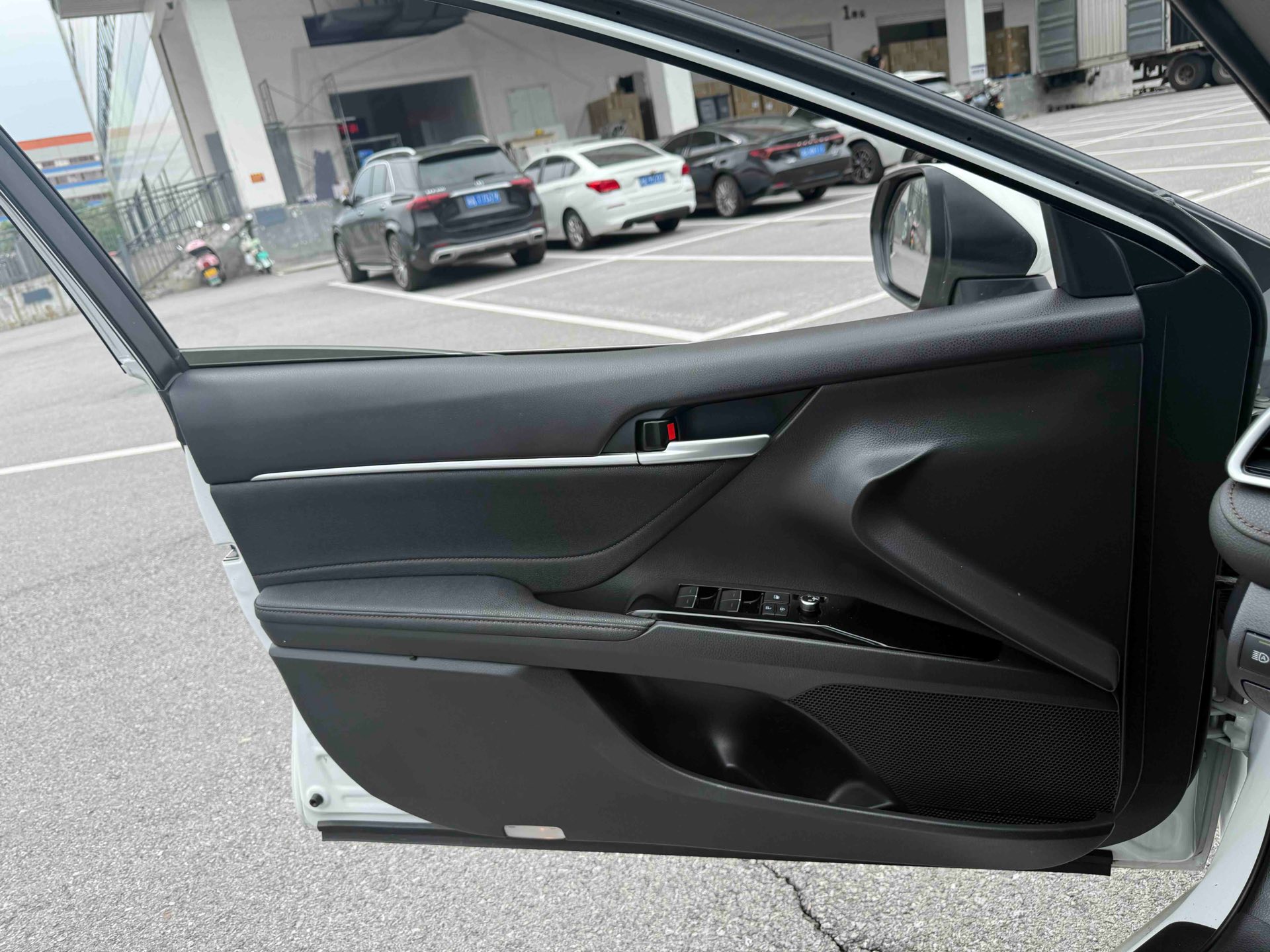 Toyota 2021 Camry 2.0G CVT Luxury Edition