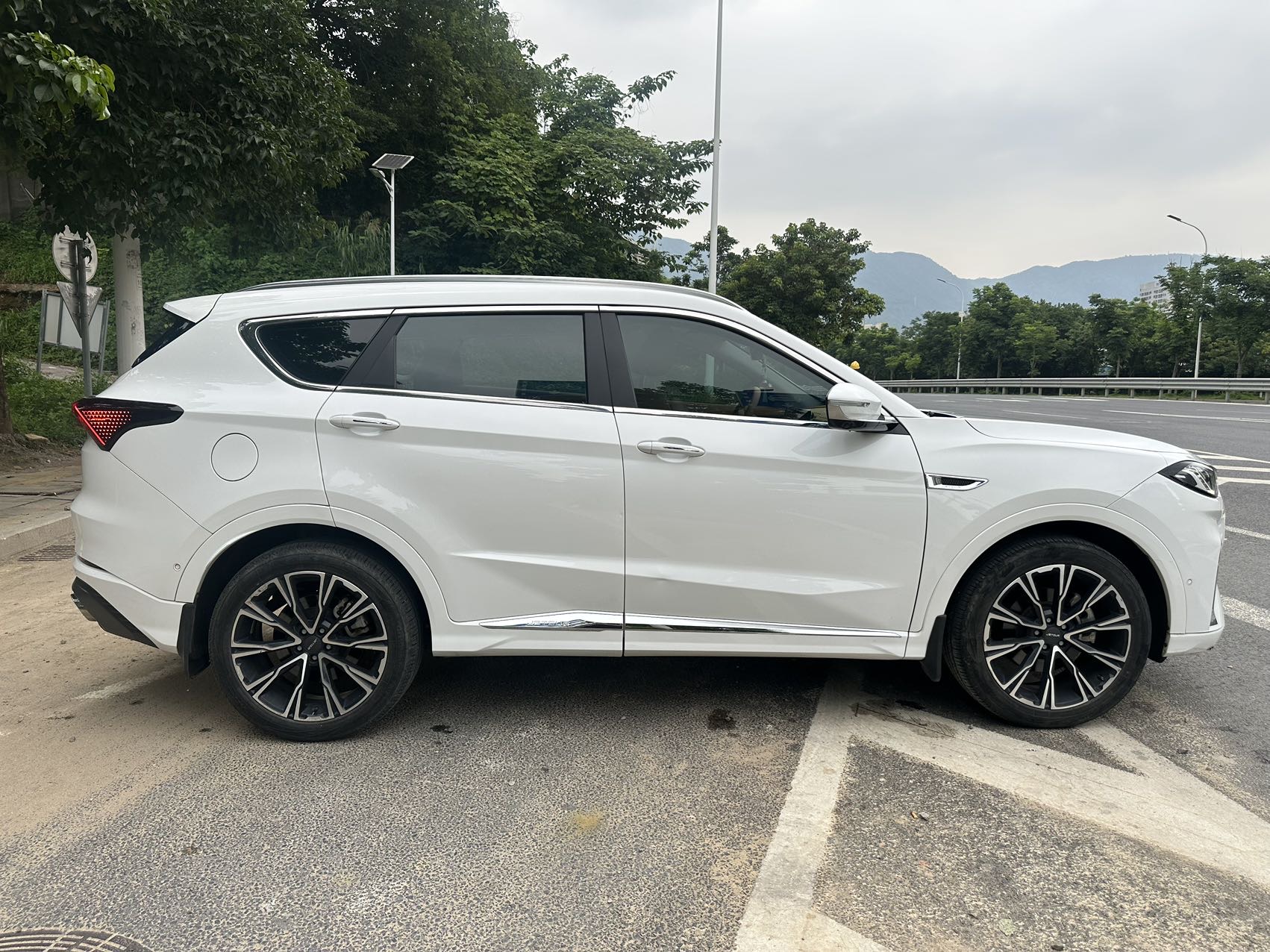 JETOUR 2021 X70 1.6T Zhuge Kongming 5-seater