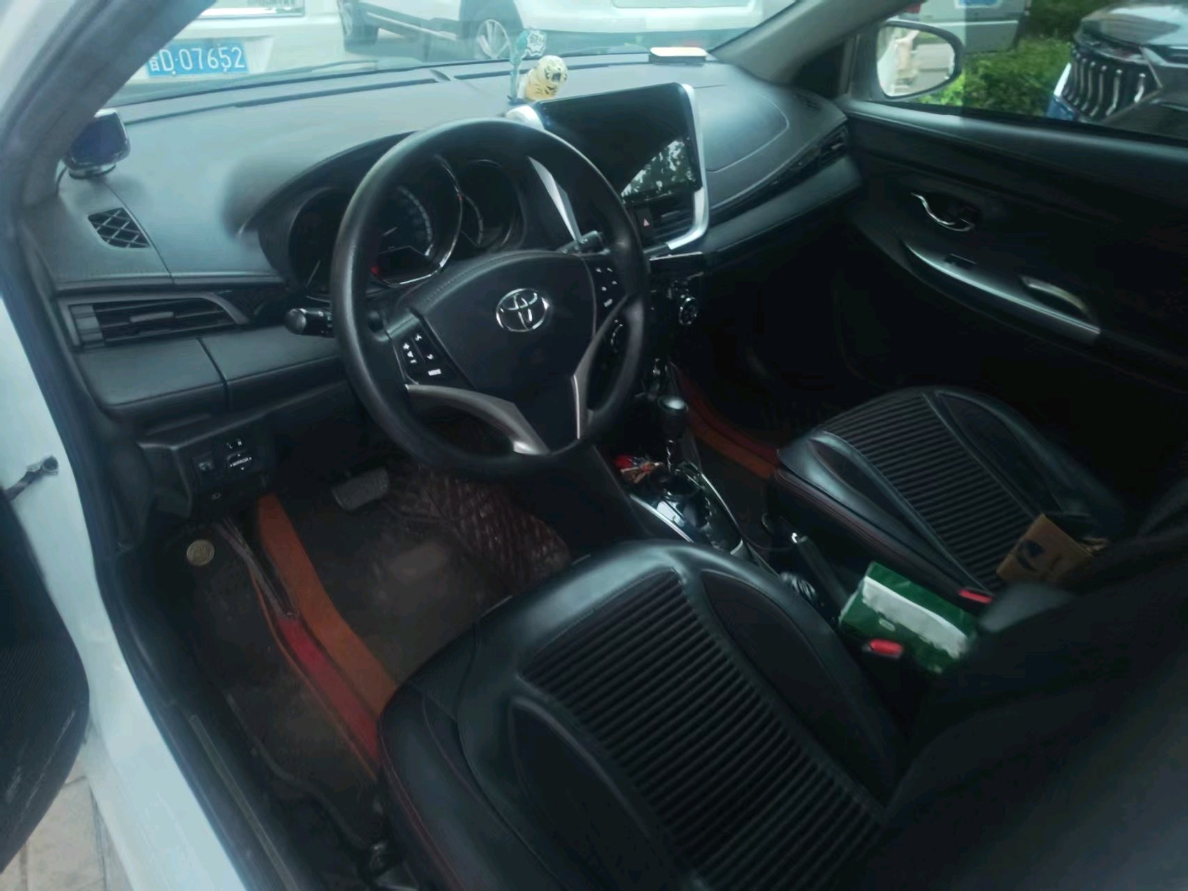 Toyota Yaris 2016 YARiS L Zhixuan 1.5G CVT XuanDong Sunroof Edition