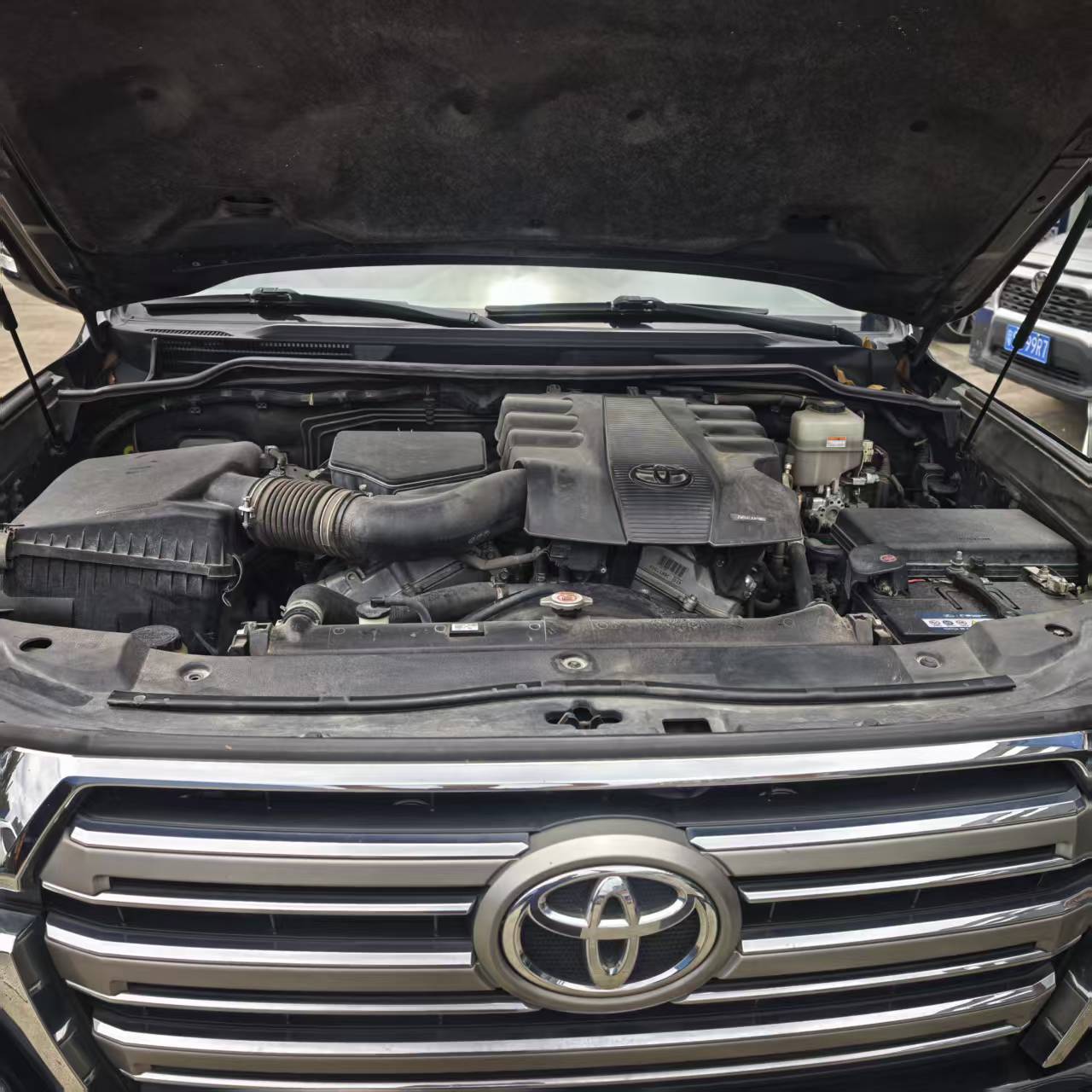 Toyota Land Cruiser (Import) 2019 Land Cruiser 4.0 GXR GT Middle East Version