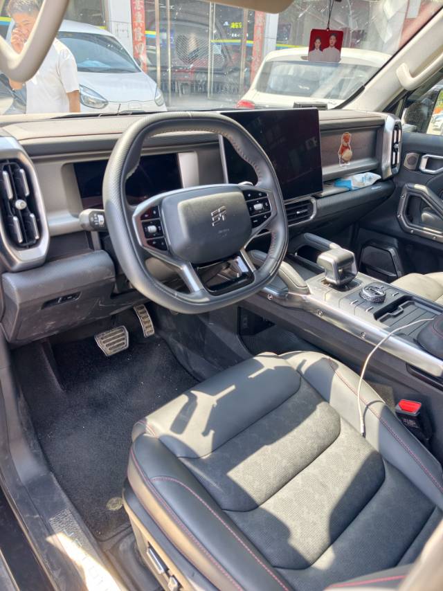 JETOUR 2024 Traveler 2.0T 4WD Cross PRO Entertainment Edition
