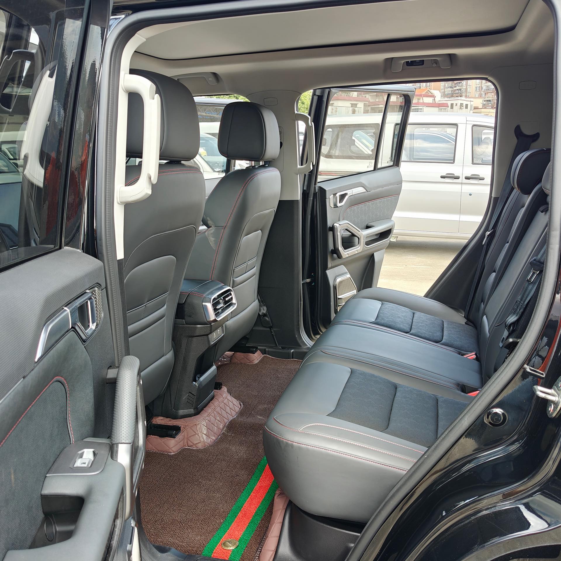 JETOUR 2023 Traveler 1.5T 2WD Discovery PRO