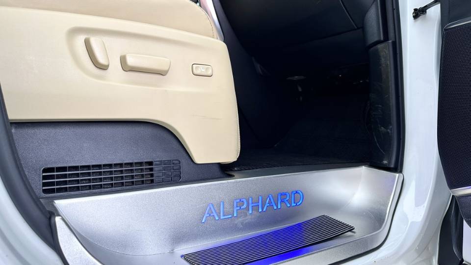 Toyota Alphard (Import) 2019 Alphard 2.5 CVT Luxury Edition