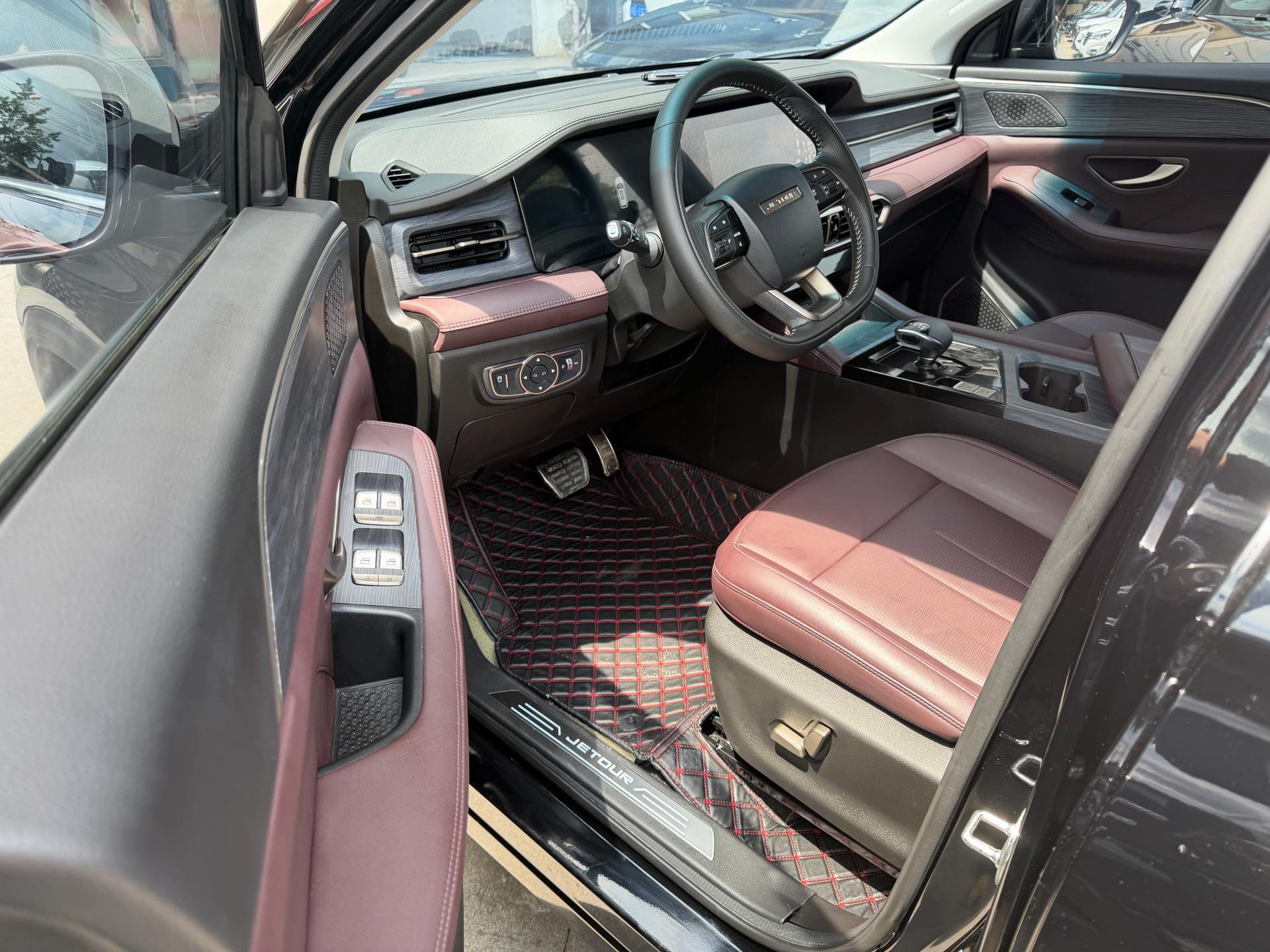 JETOUR 2024 X90 PLUS 1.6TD Villa 7-Seater