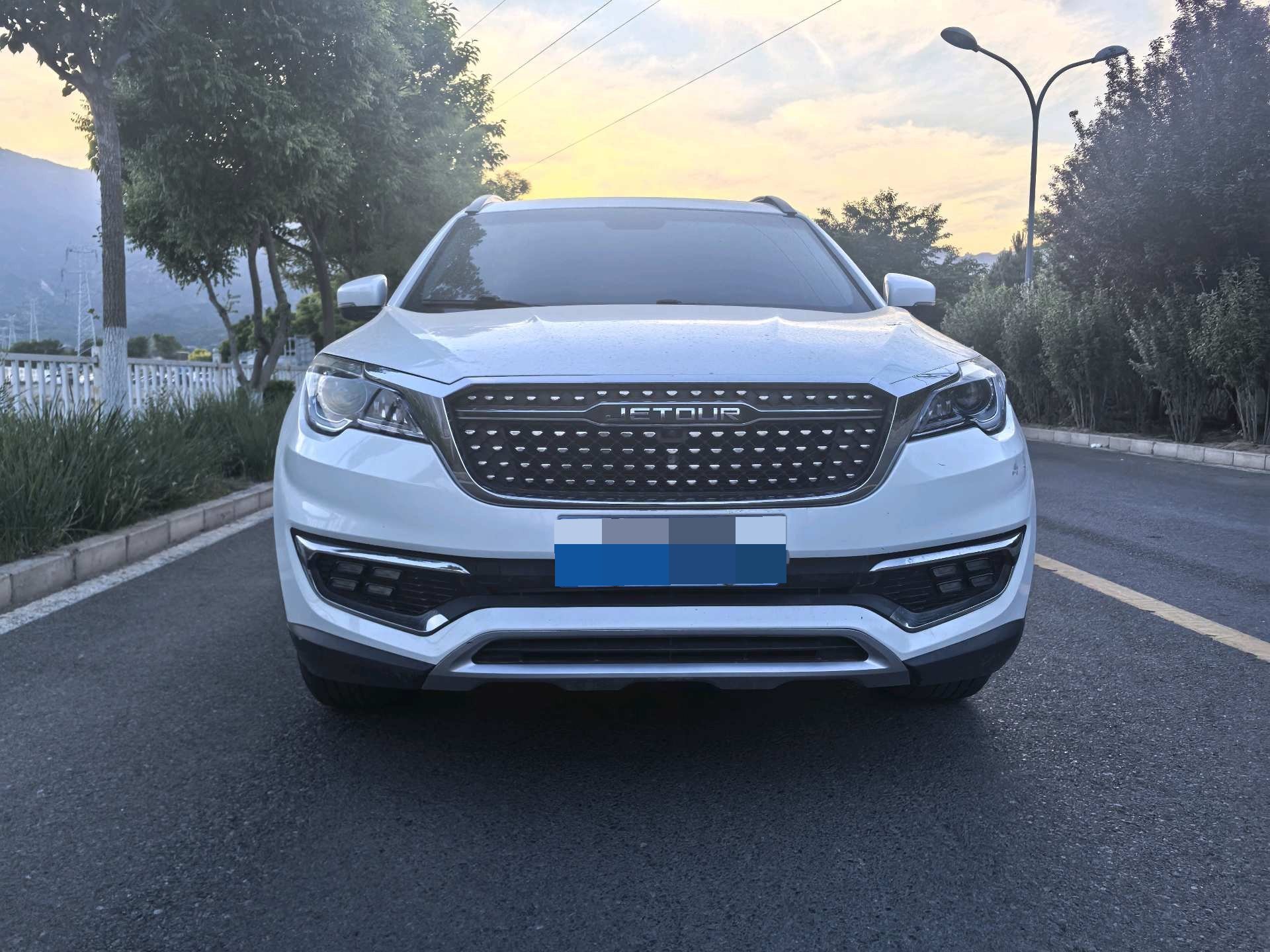 JETOUR 2019 X70S 1.5T Zhengtu Edition 6-Seater