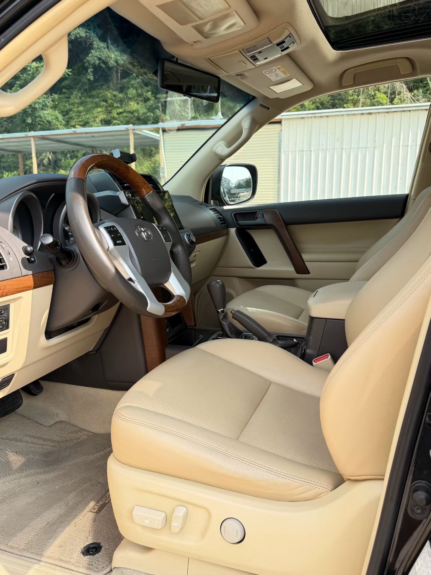 Toyota Prado (Import) 2017 Prado 2.7 GXR Middle East Version
