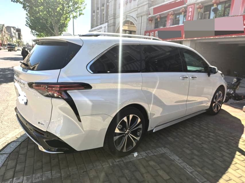 Toyota 2024 Granvia HYBRID 2.5 CVT Premium ULTRA Edition